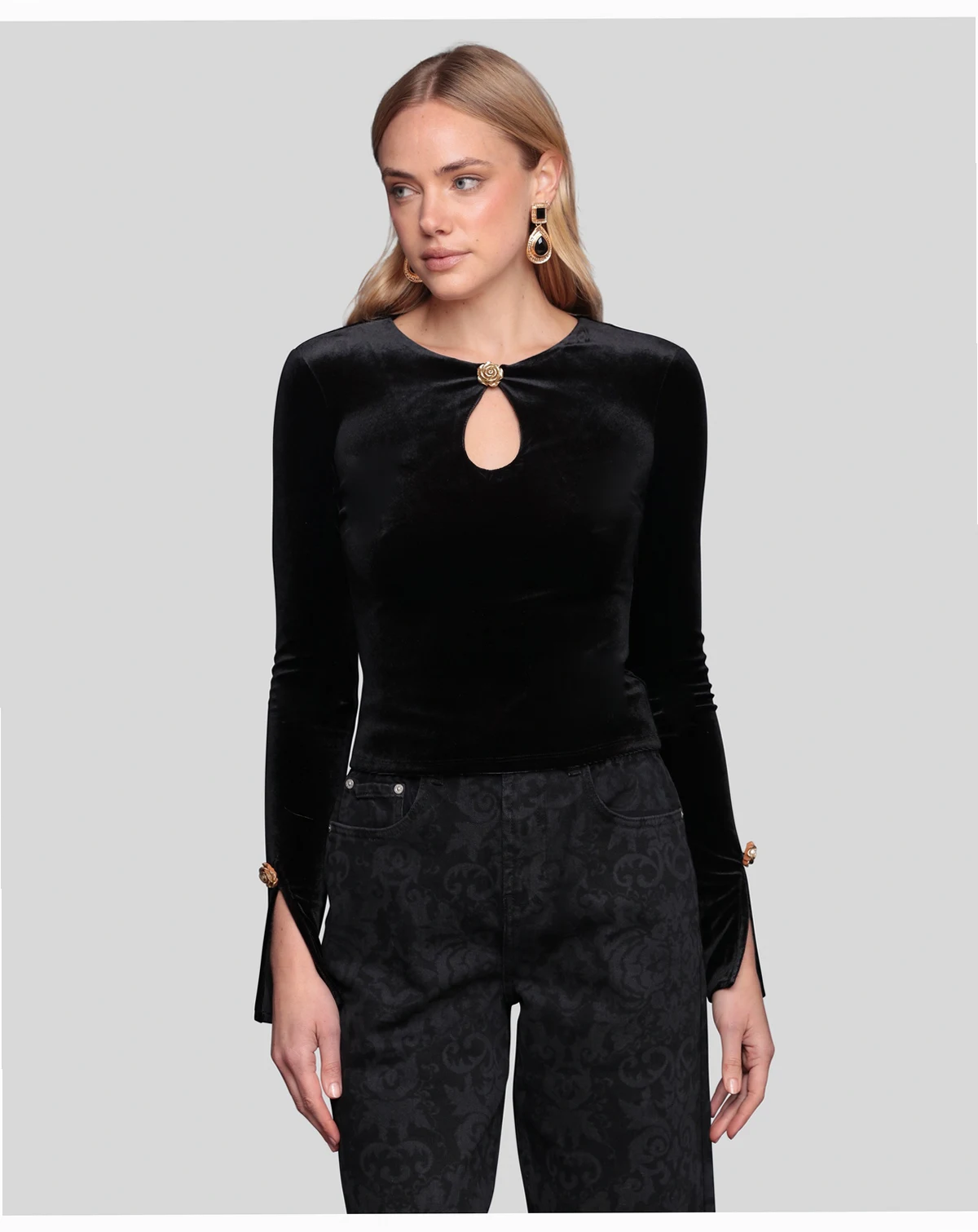 Women's Long Sleeve Rose Button Velvet Top