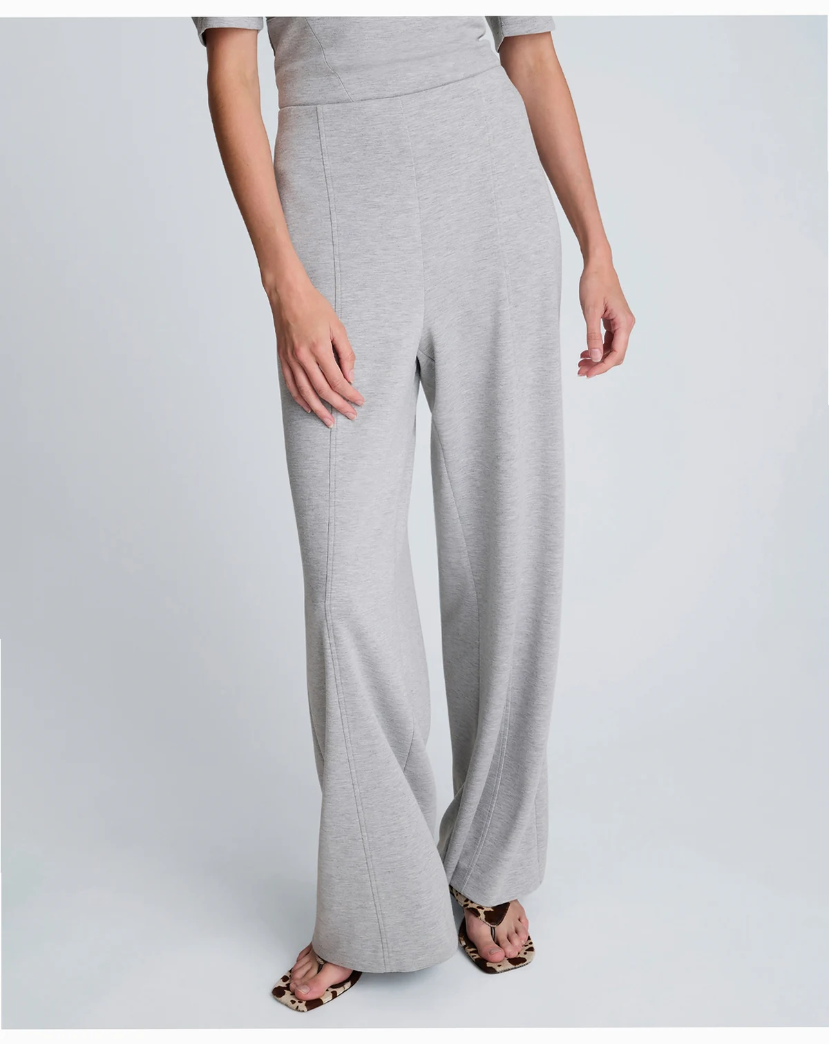 Women's Pin-Tuck Wide-Leg Pants