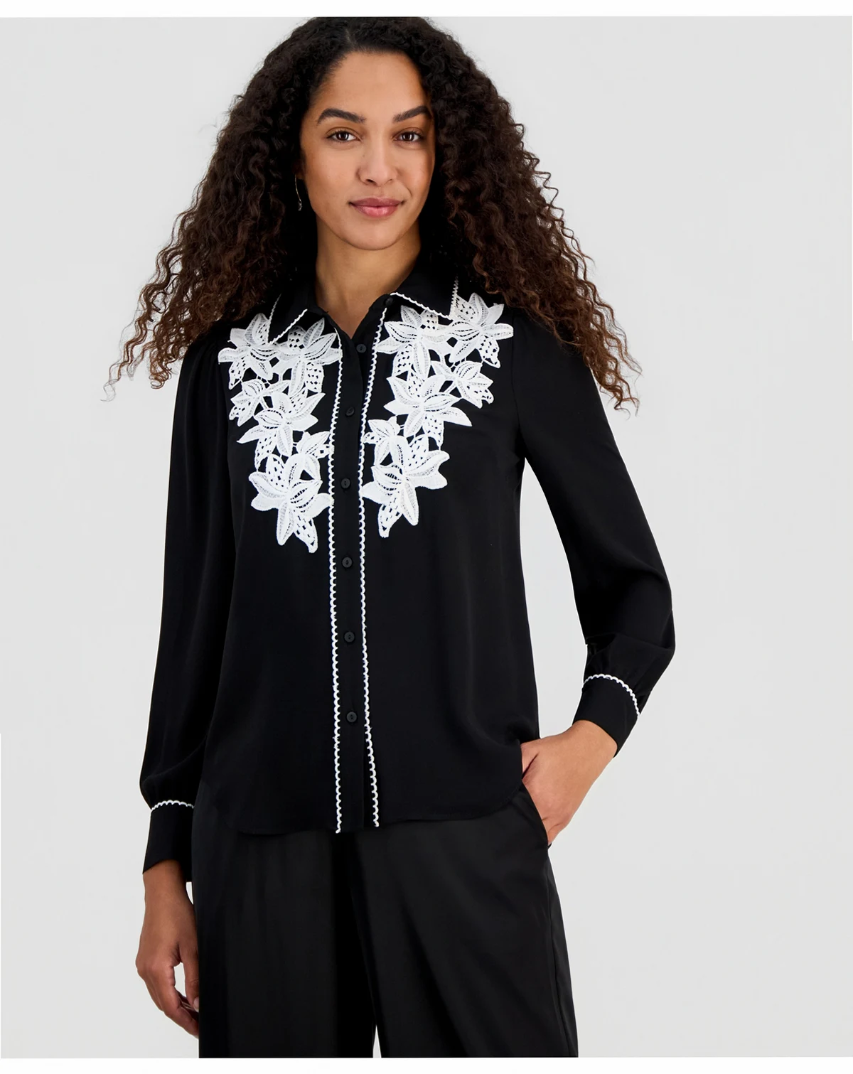 Women's Contrast-Trim Button-Down Blouse