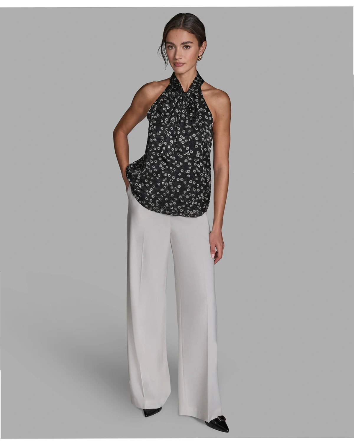 Women's Sleeveless Tie Neck Top