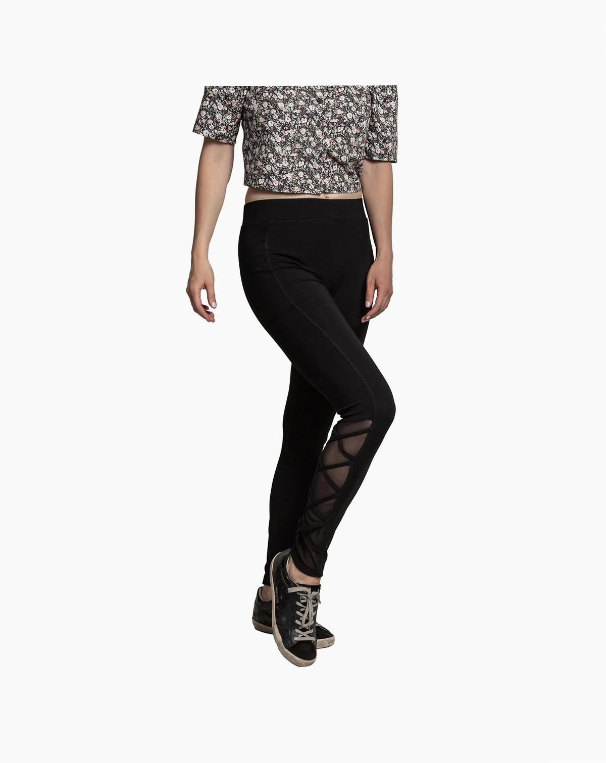 Women's Interlaced Mesh Leggings With Side Pockets