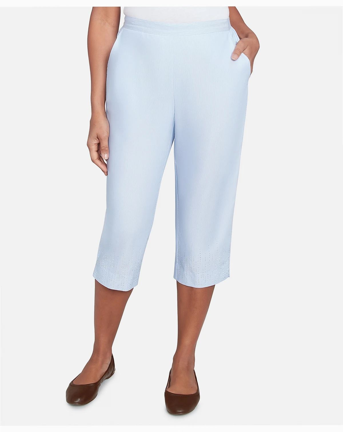 Women's St. Thomas Heat Set Embroidered Capri Pants