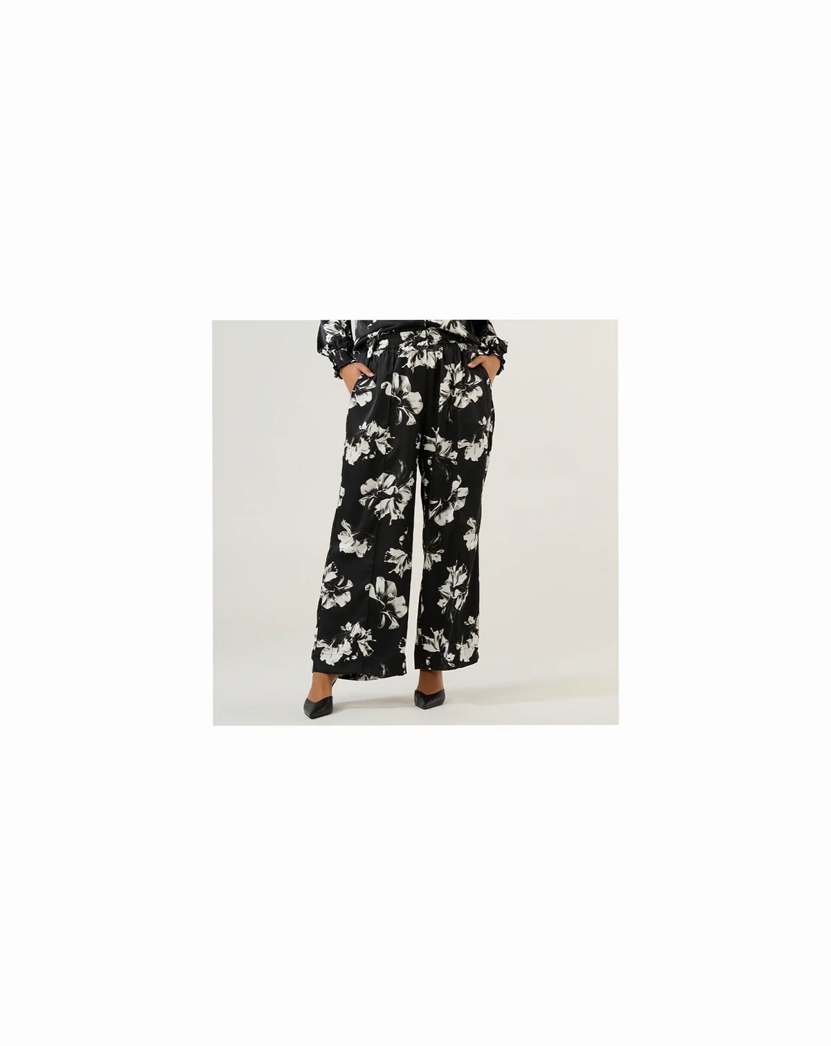 Plus Size Gilda Floral Wide-Leg Satin Elasticated Pant