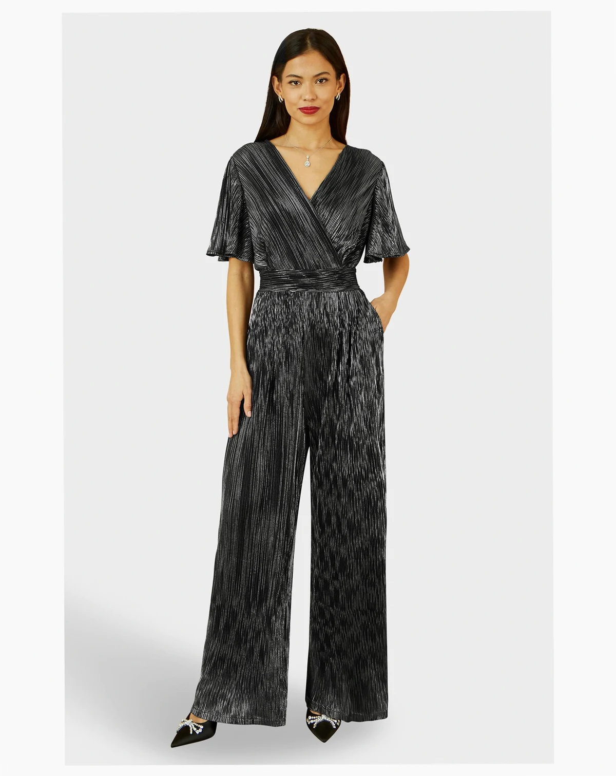 Women's Pleated Jumpsuit With V Neck