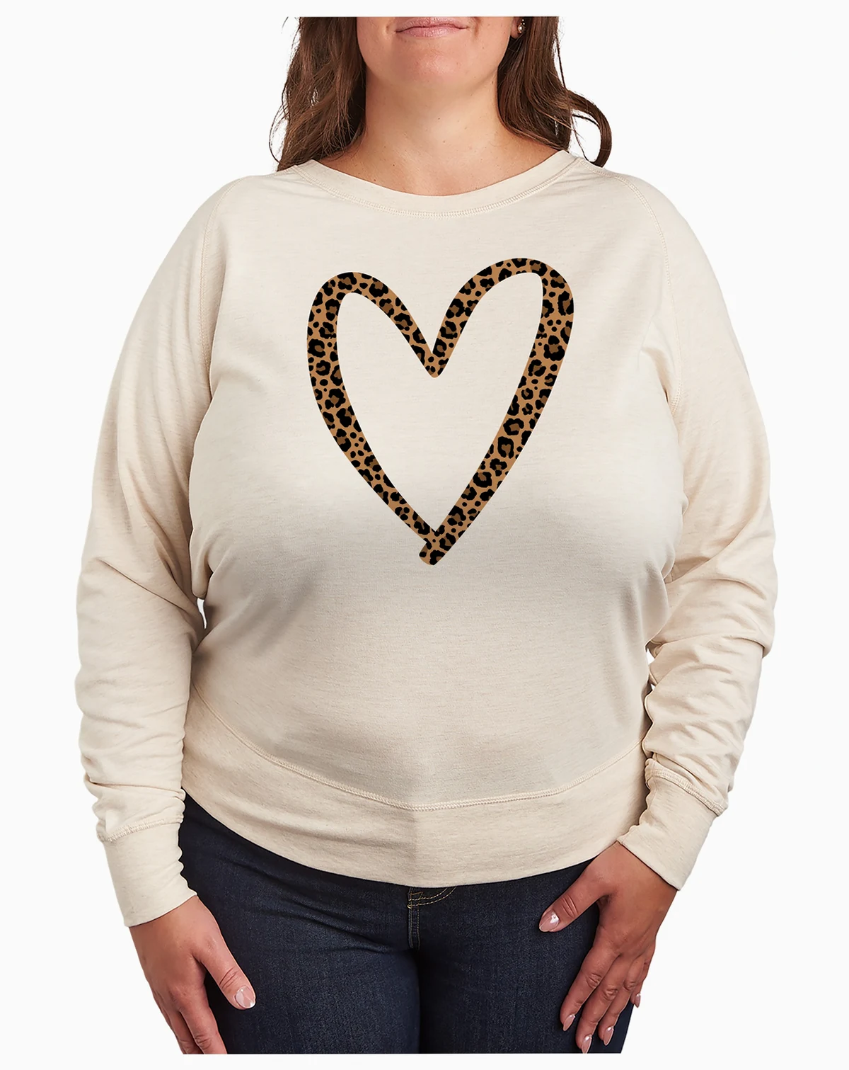 Plus Size Leopard Heart Graphic Pullover T-Shirt