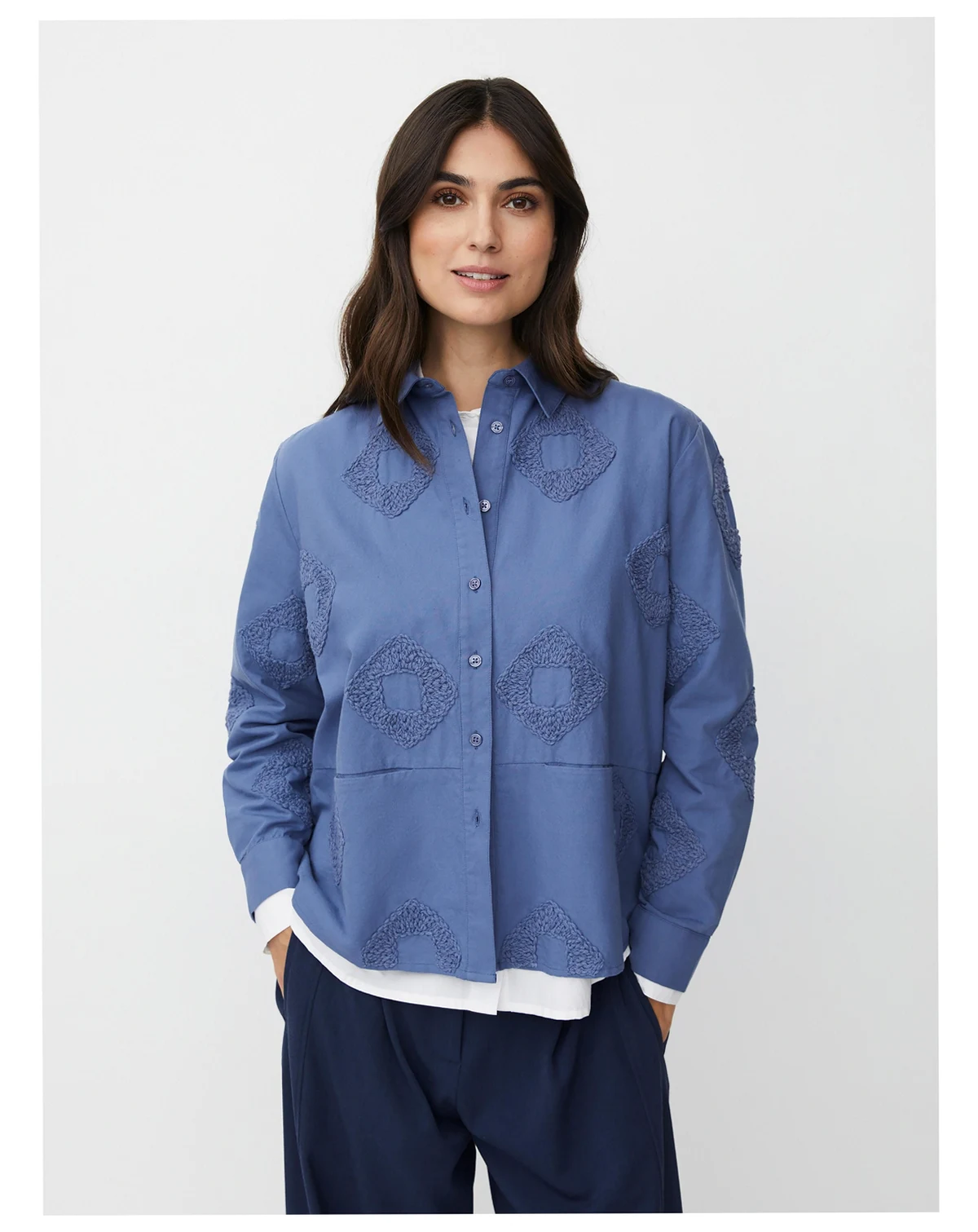 Women's 100% Cotton Long Sleeve Collared Shirt