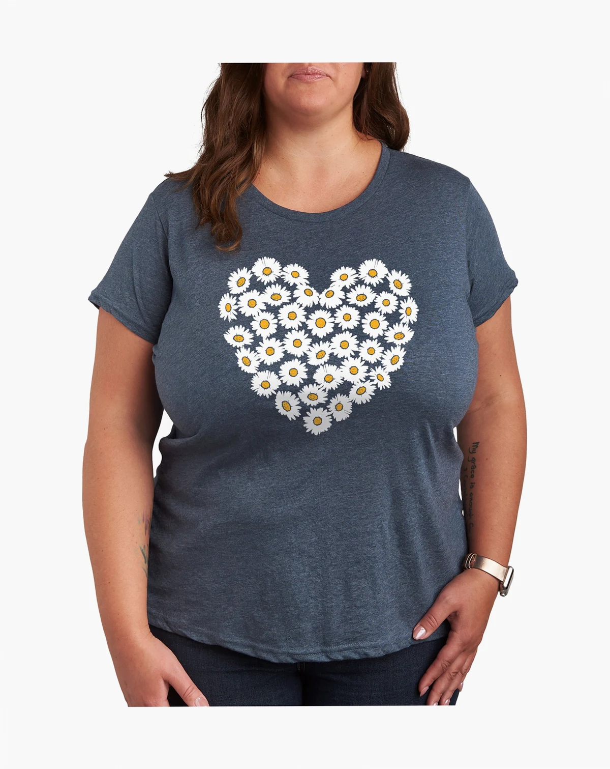 Daisy Heart Plus Size Graphic T-Shirt