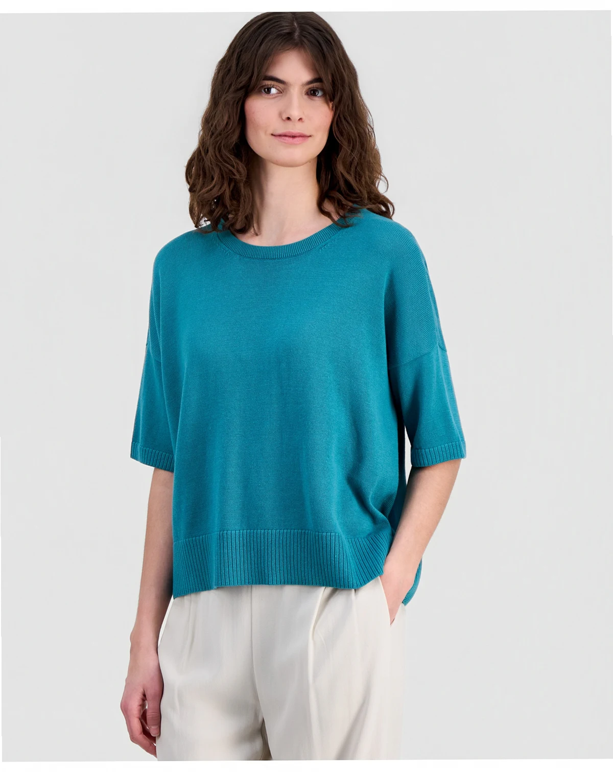 Women's Crew Neck Pull-On Top