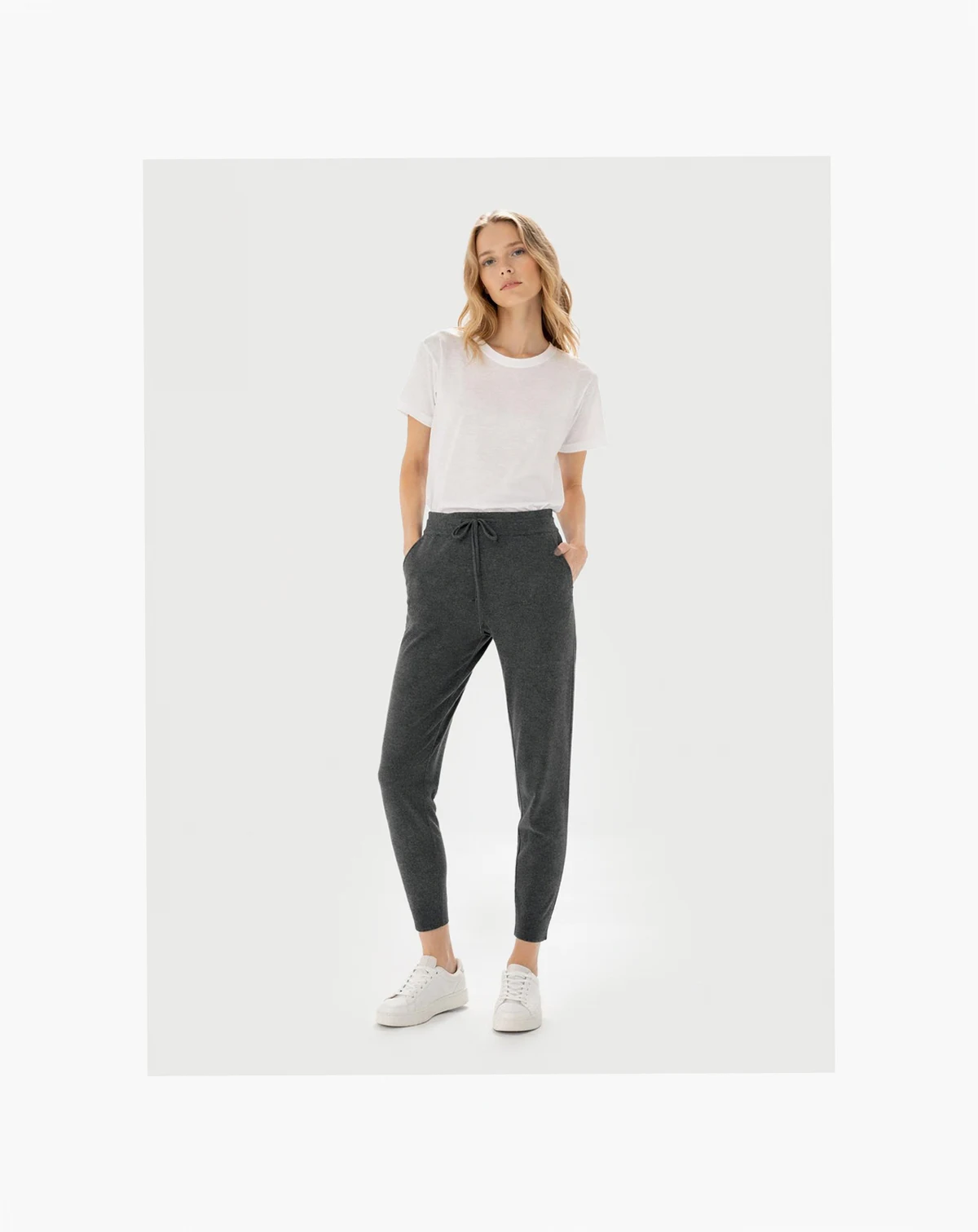 Women's Cuffed Cashmere Jogger