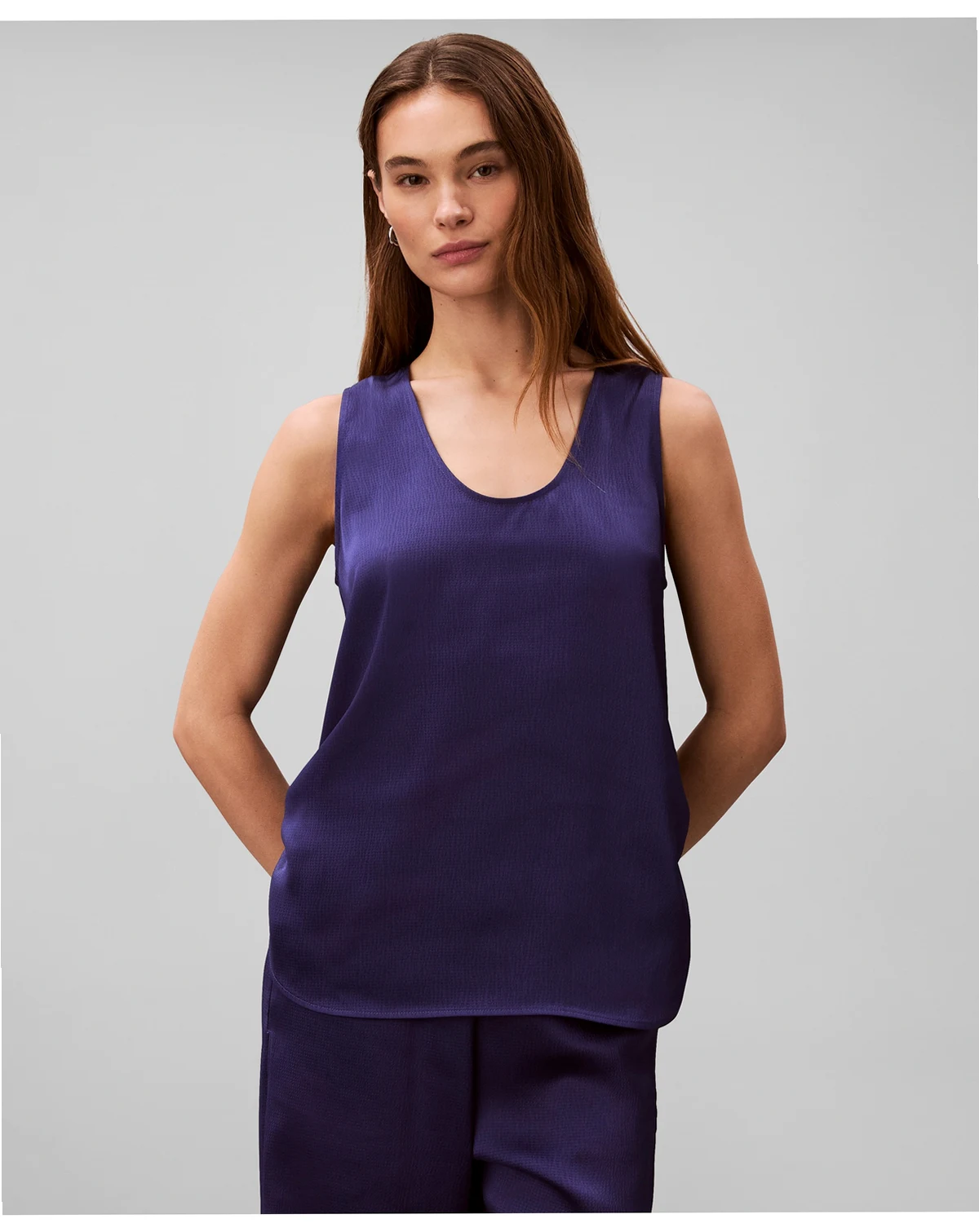 Women's Scoop Neck Tank Top