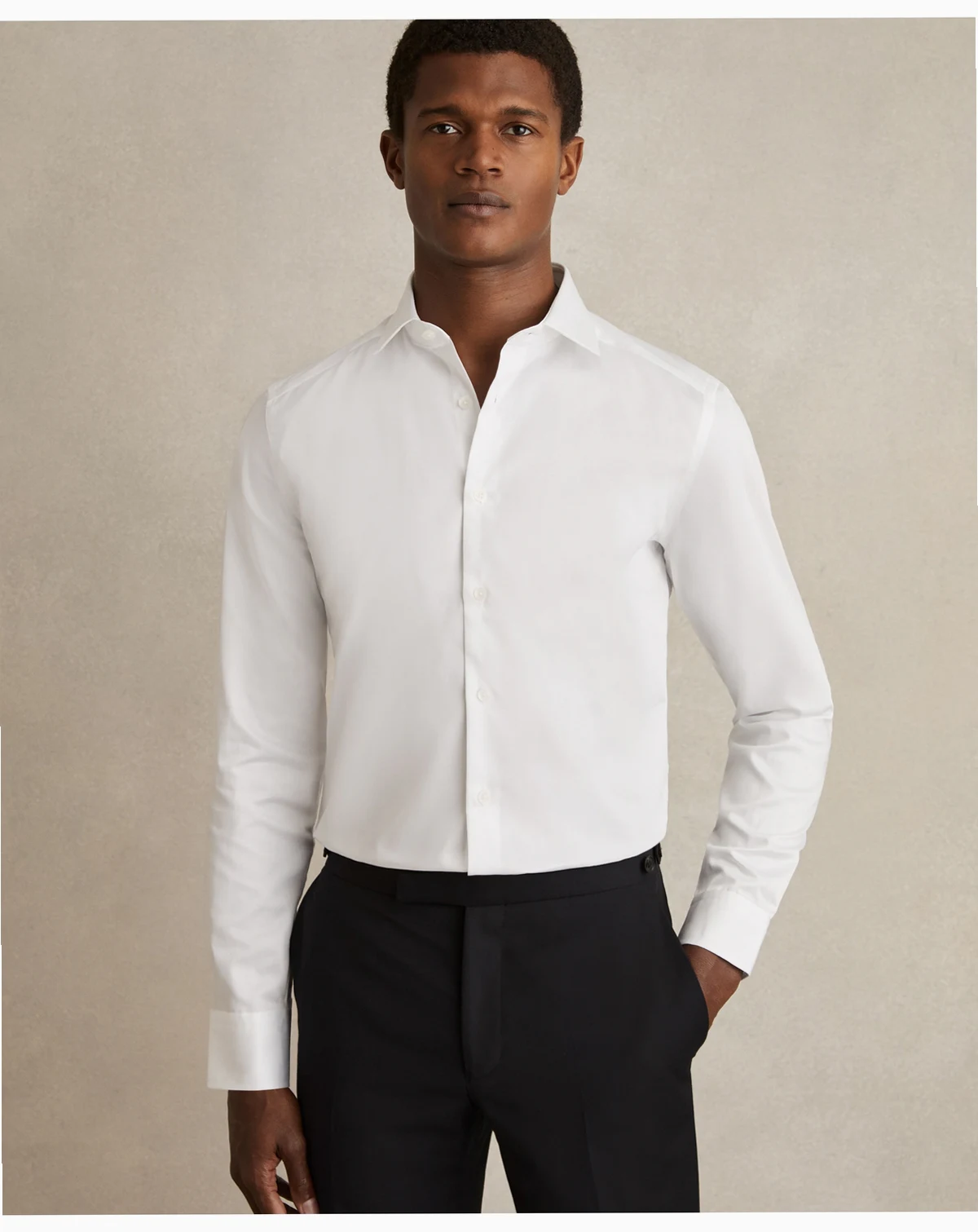 Men's Cotton-Satin Cutaway-Collar Slim-Fit Dress Shirt