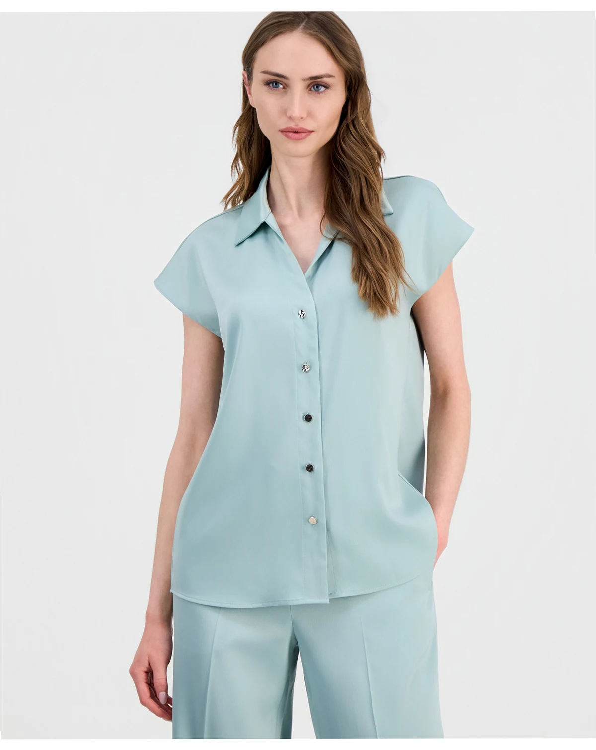Women's Cap-Sleeve Pleated-Back Shirt