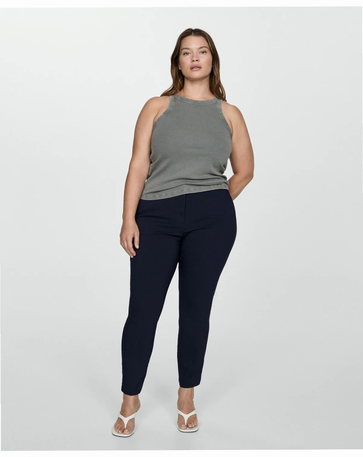 Women's Cropped Slim Fit Pants