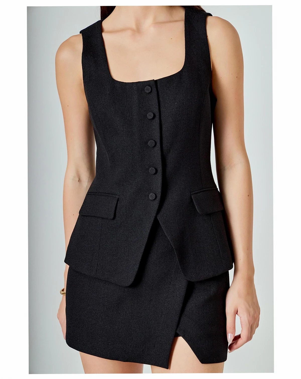 Women's Tweed Buttoned Scoop Neck Vest