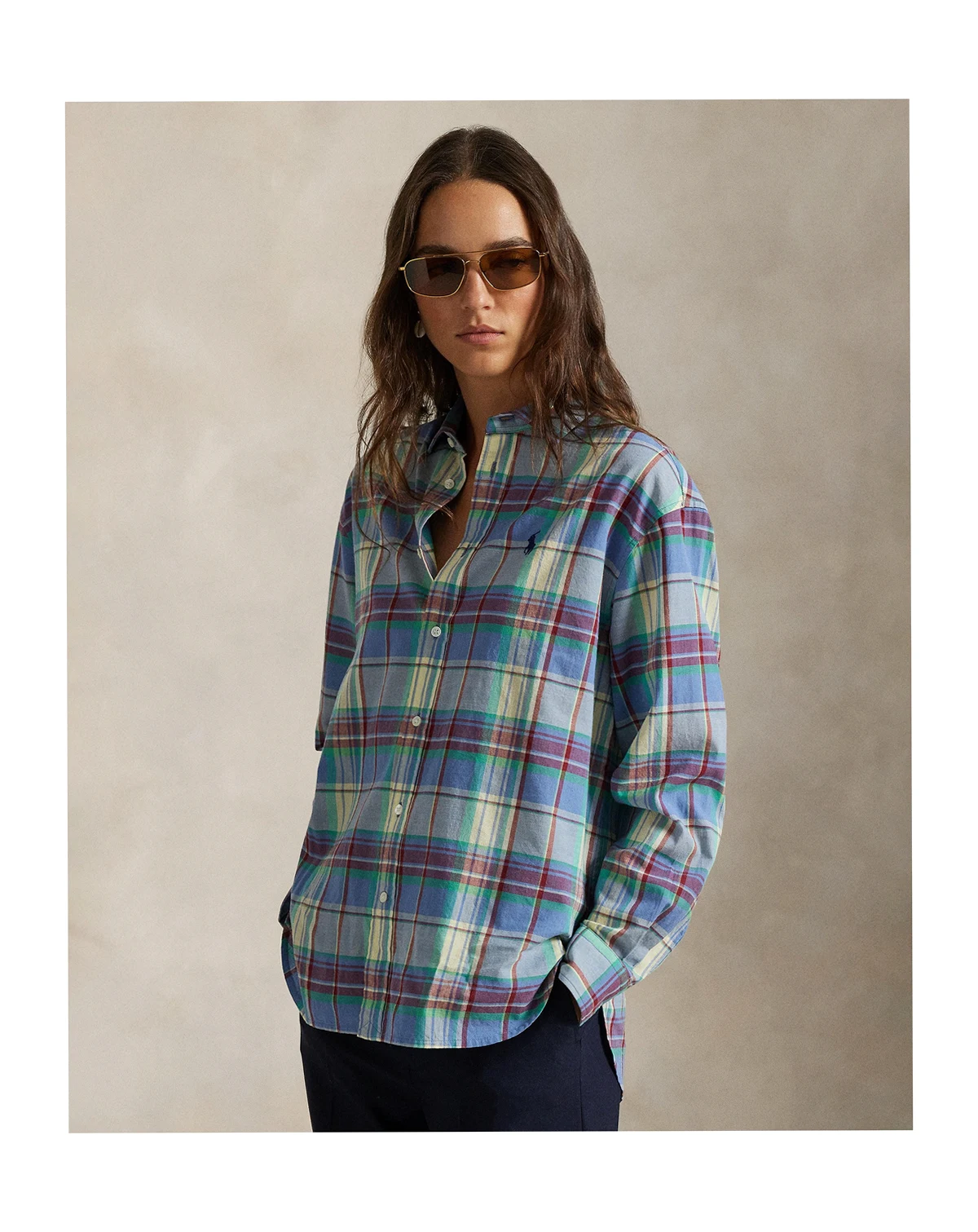 Women's Relaxed Fit Collared Plaid Shirt