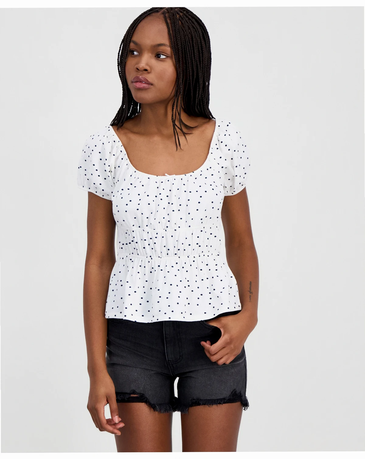 Juniors' Printed Puff-Sleeve Peplum Peasant Top