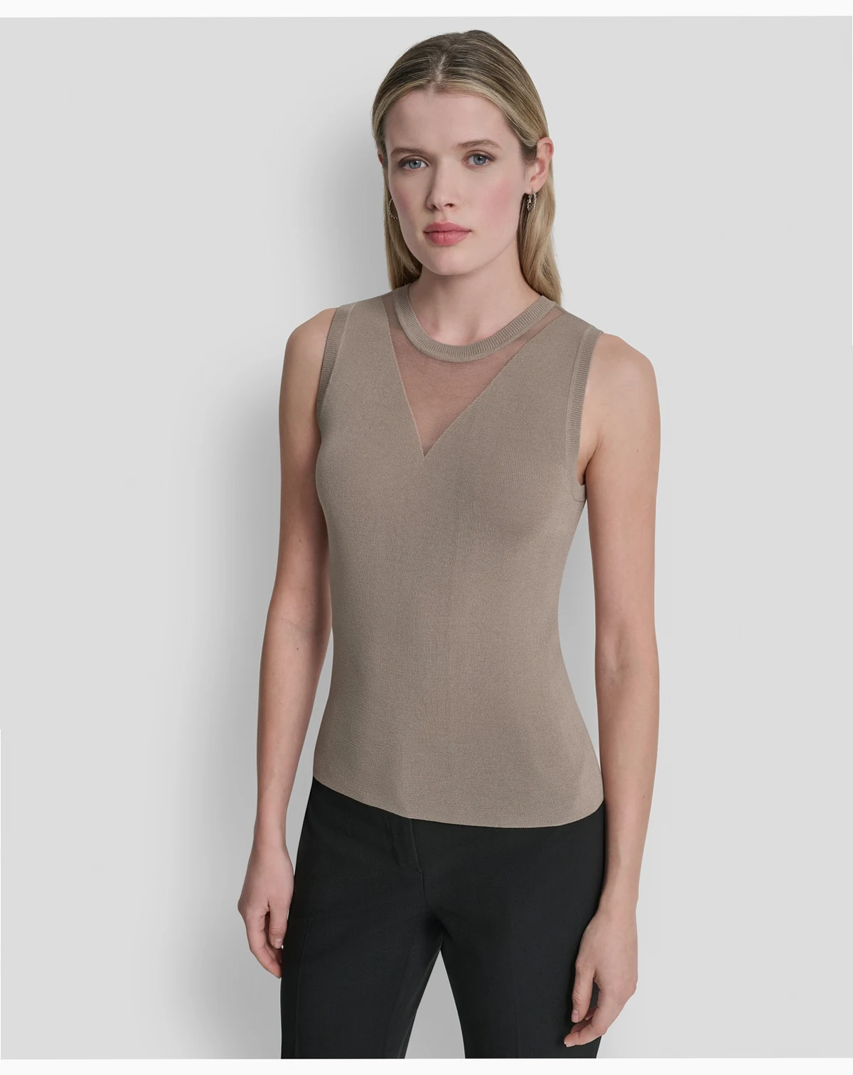 Women's Sleeveless Crewneck Sweater Top
