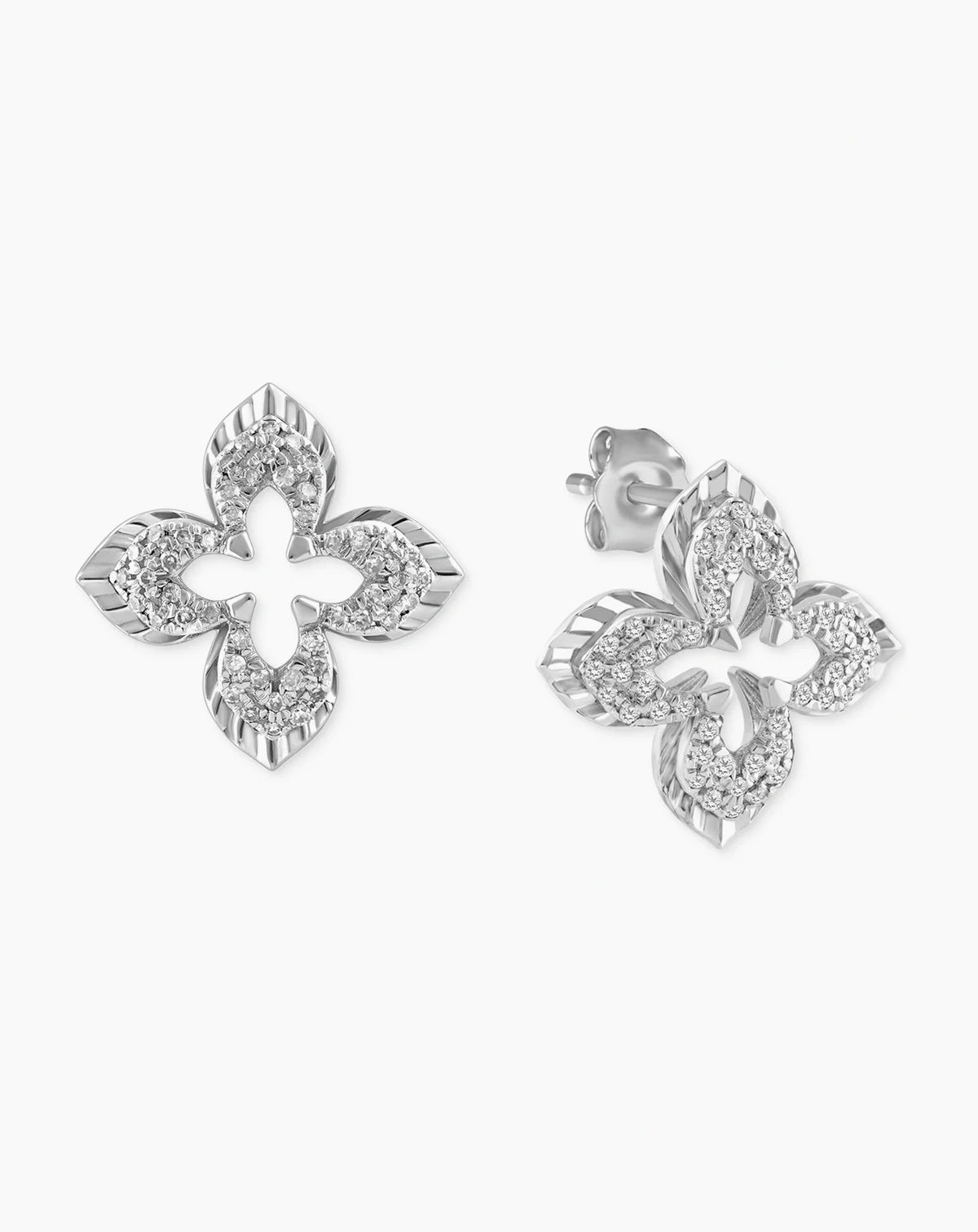 Diamond Quatrefoil Openwork Stud Earrings (1/4 ct. t.w.) in 14k White Gold