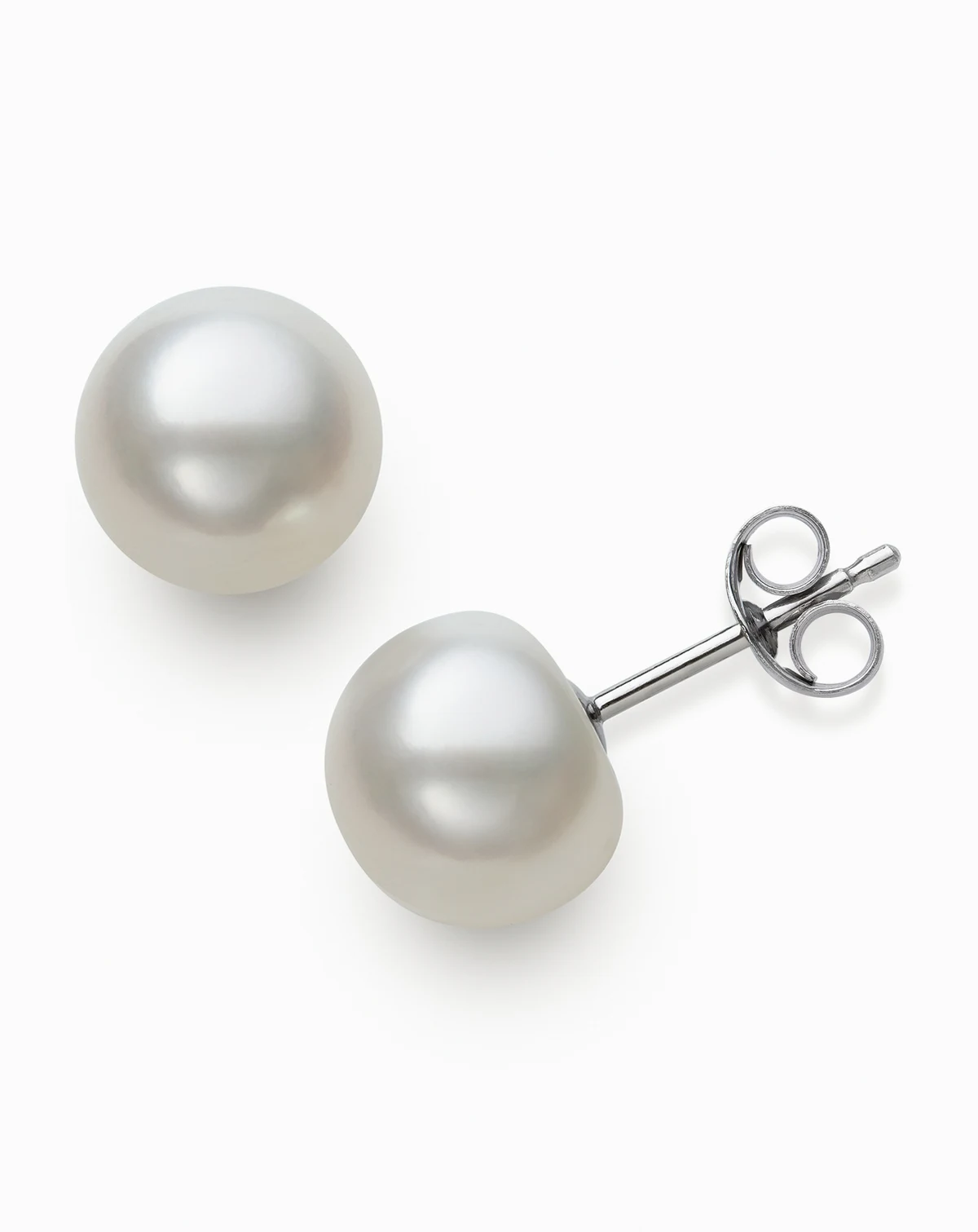 Cultured Freshwater Button Pearl (8-9mm) Stud Earrings