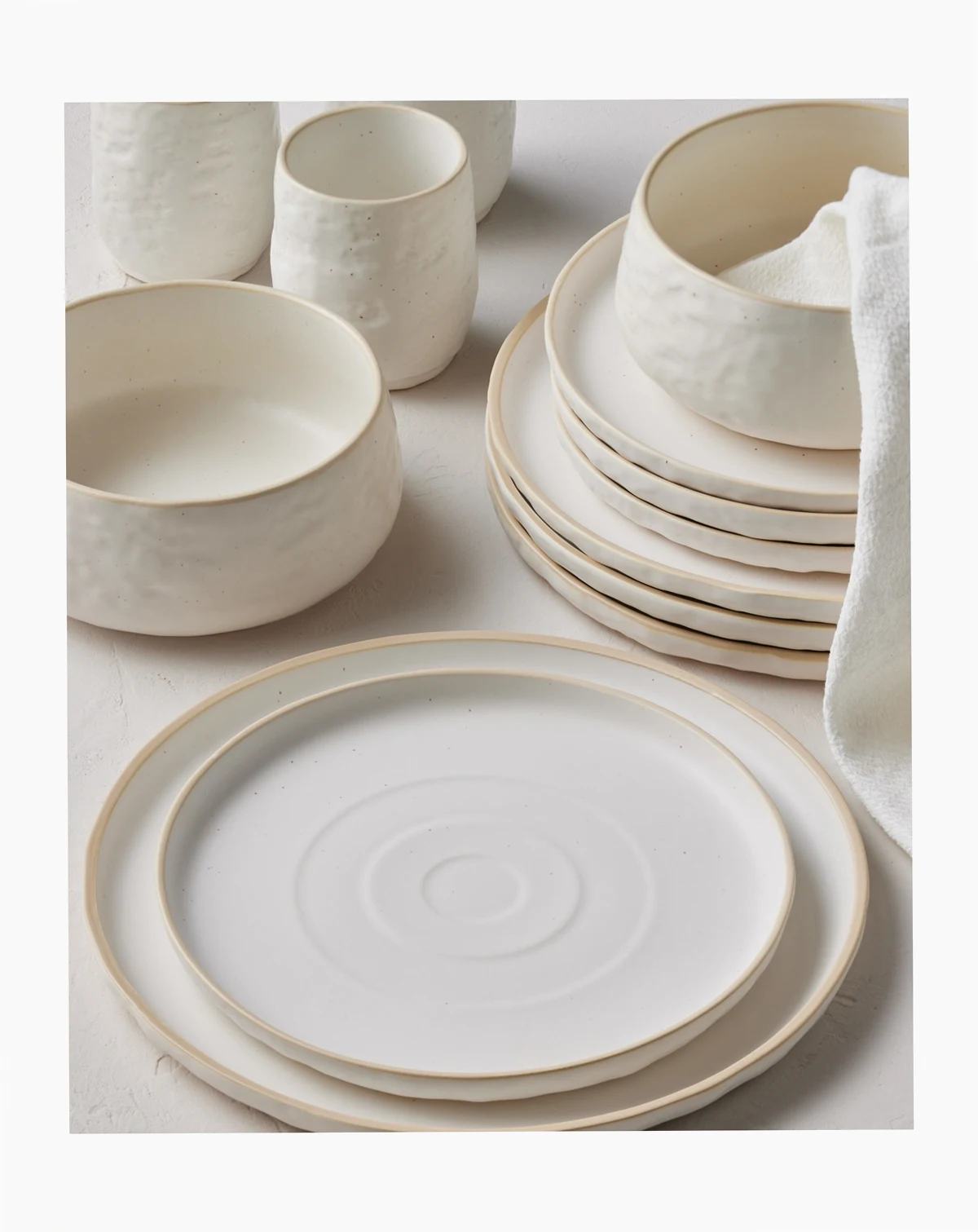 Shosai 16 Pc. Dinnerware Set, Service for 4