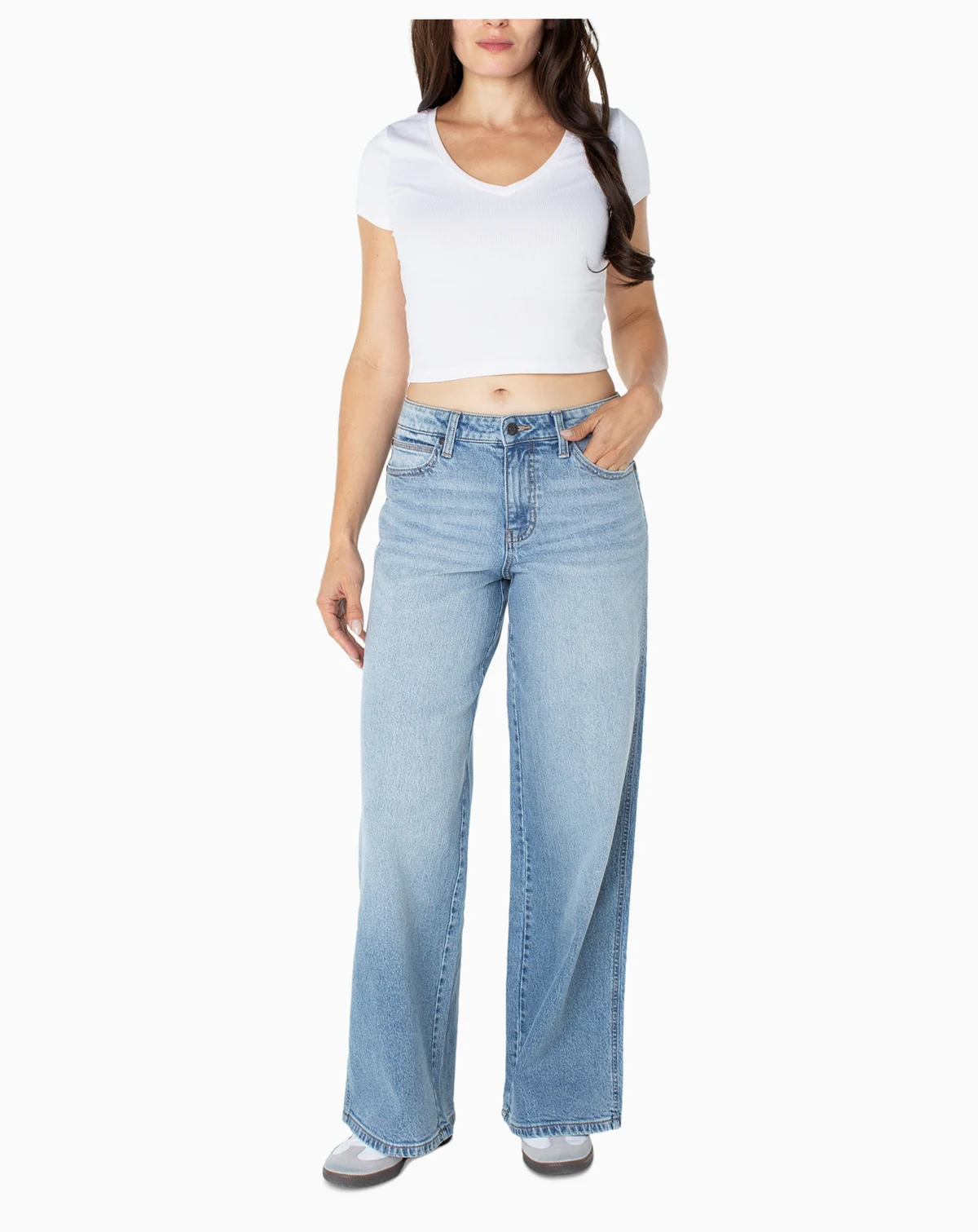 Women’s Wide-Leg Jeans
