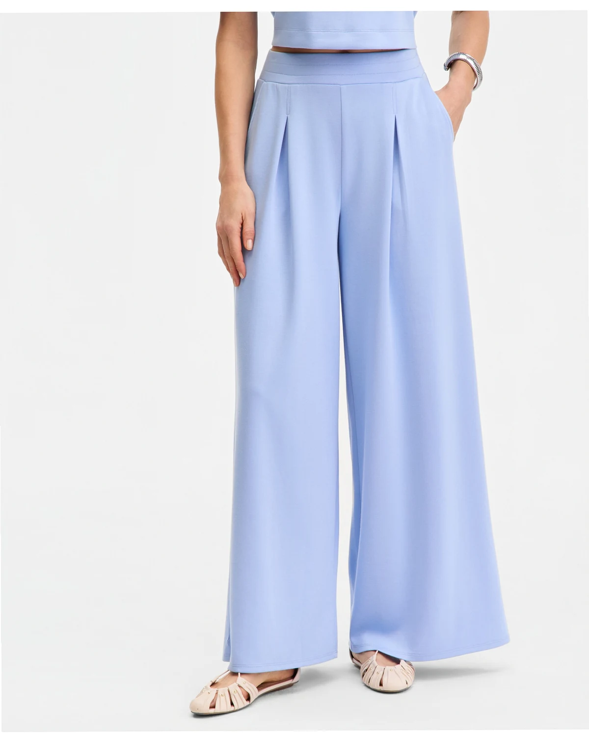 Women's Off-Duty Pleat-Front Wide-Leg Sweatpants