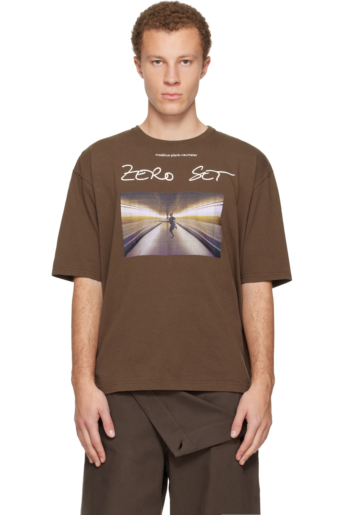 Brown UC2E4813-5 T-shirt