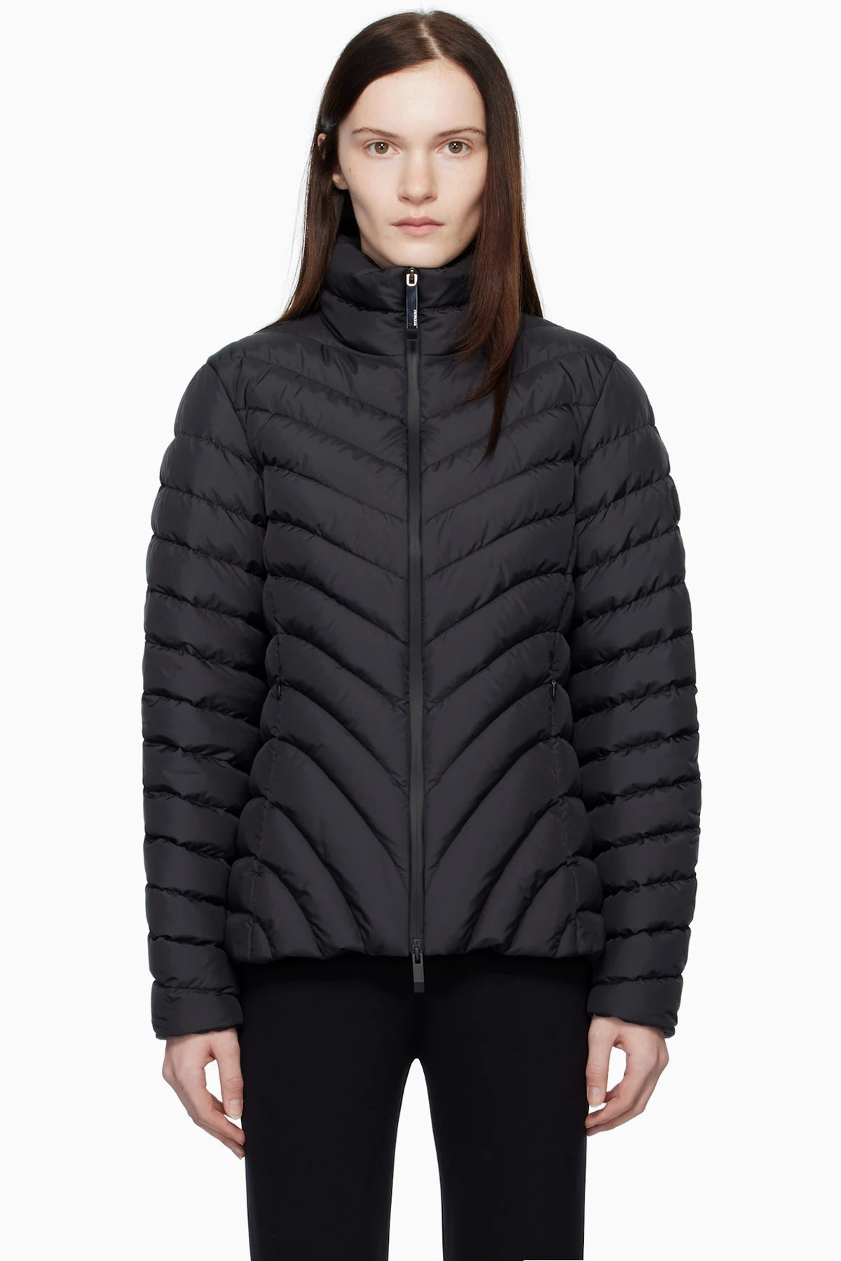 Black Grange Diagonal-Quilted Short Down Jacket