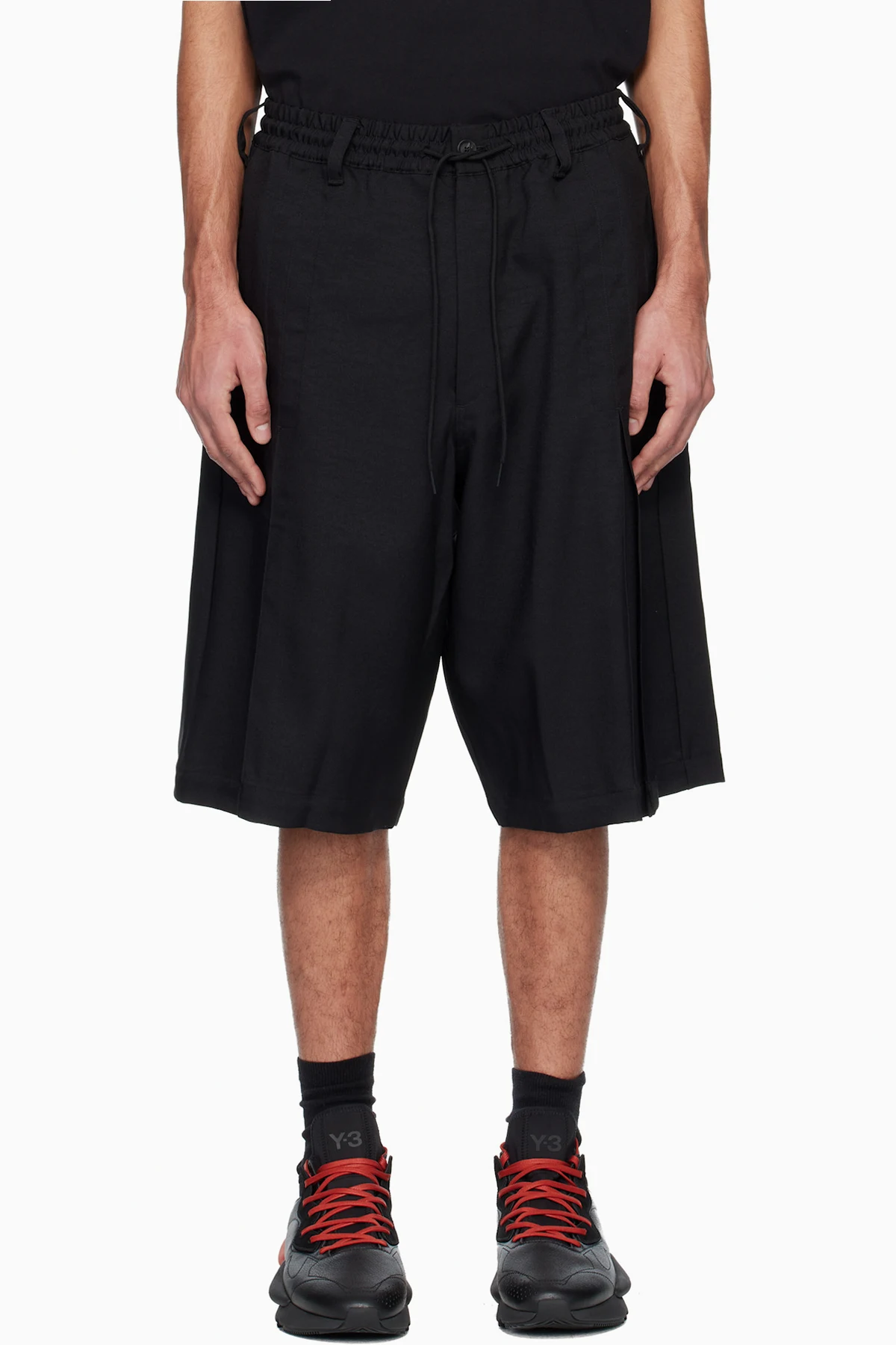 Black M SU PLT Shorts