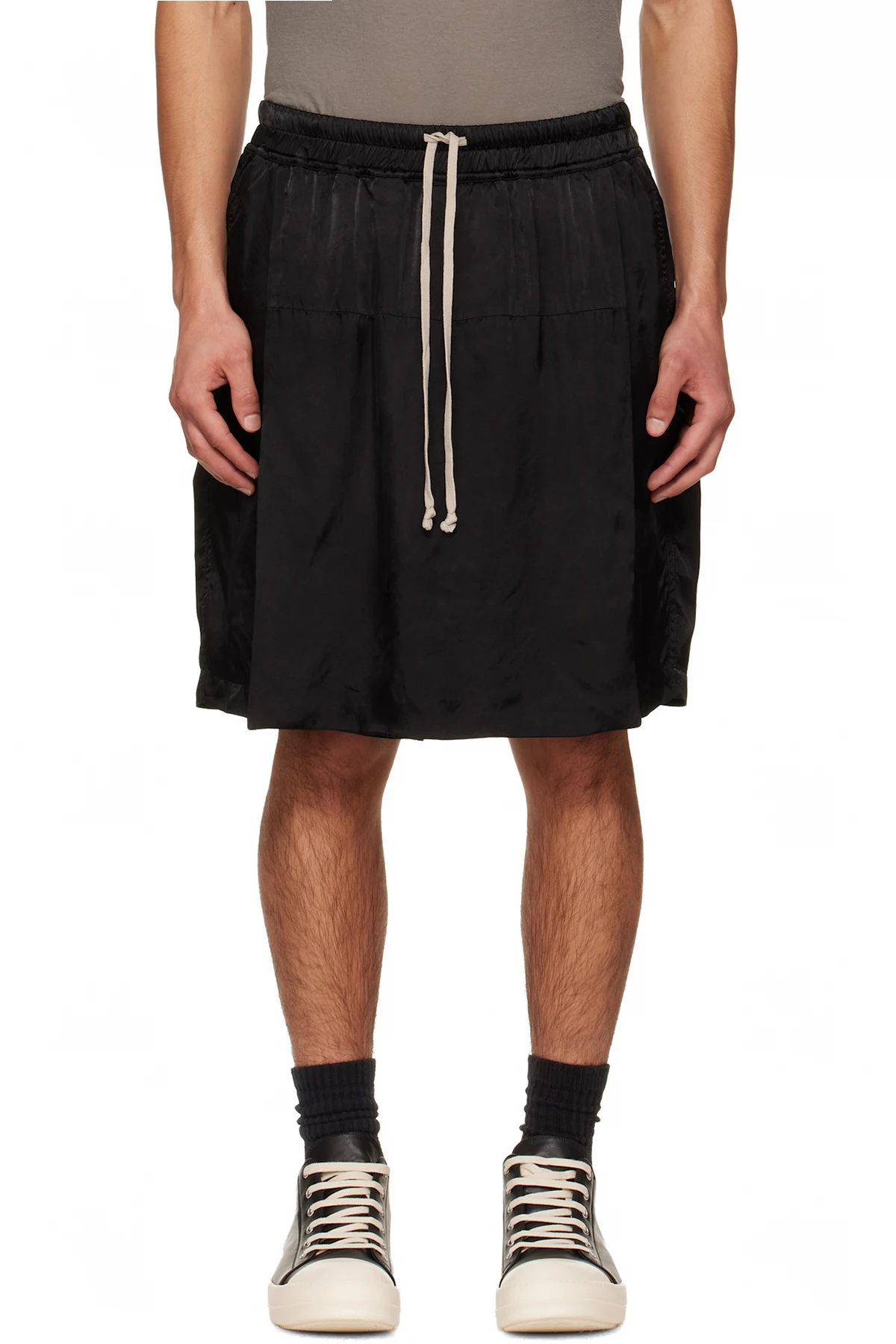Black Temple Kilt Shorts