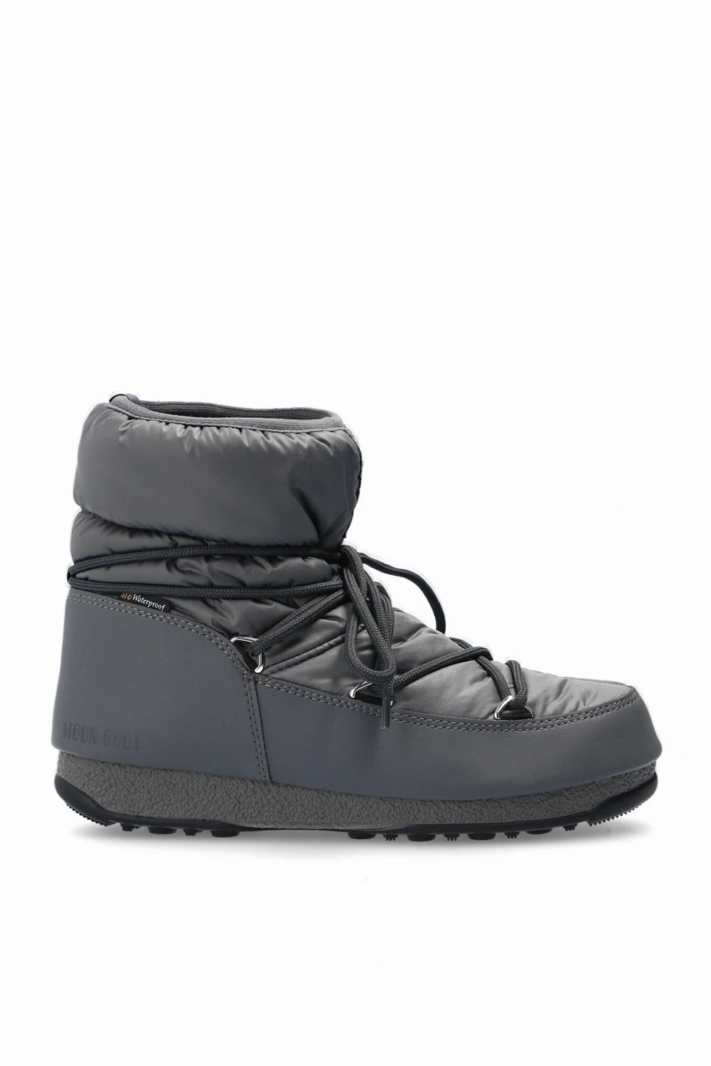 ‘Low’ snow boots