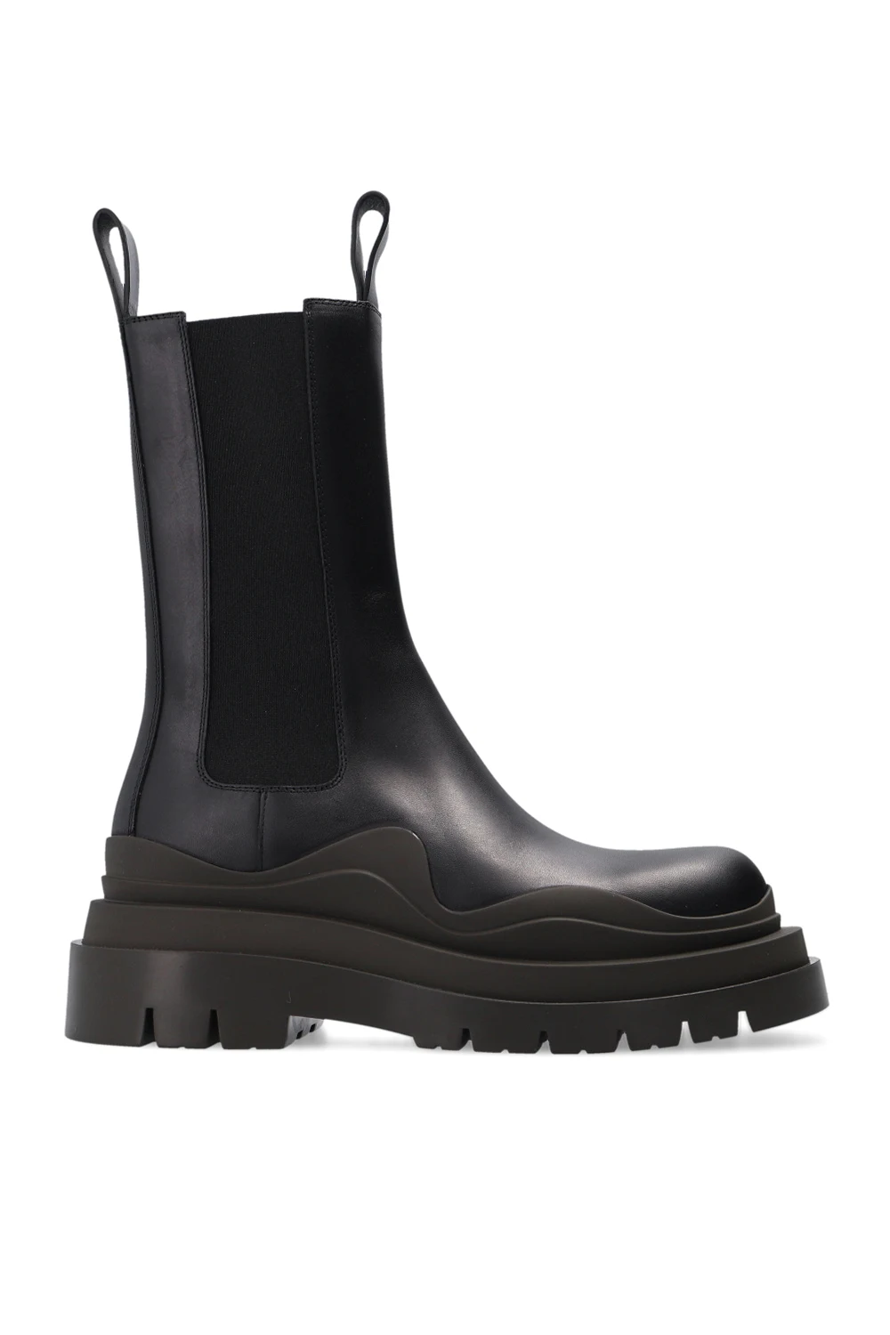 ‘Tire’ platform boots