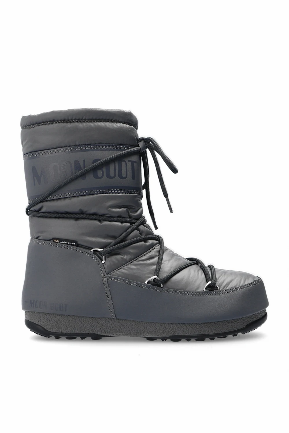 ‘Mid’ snow boots