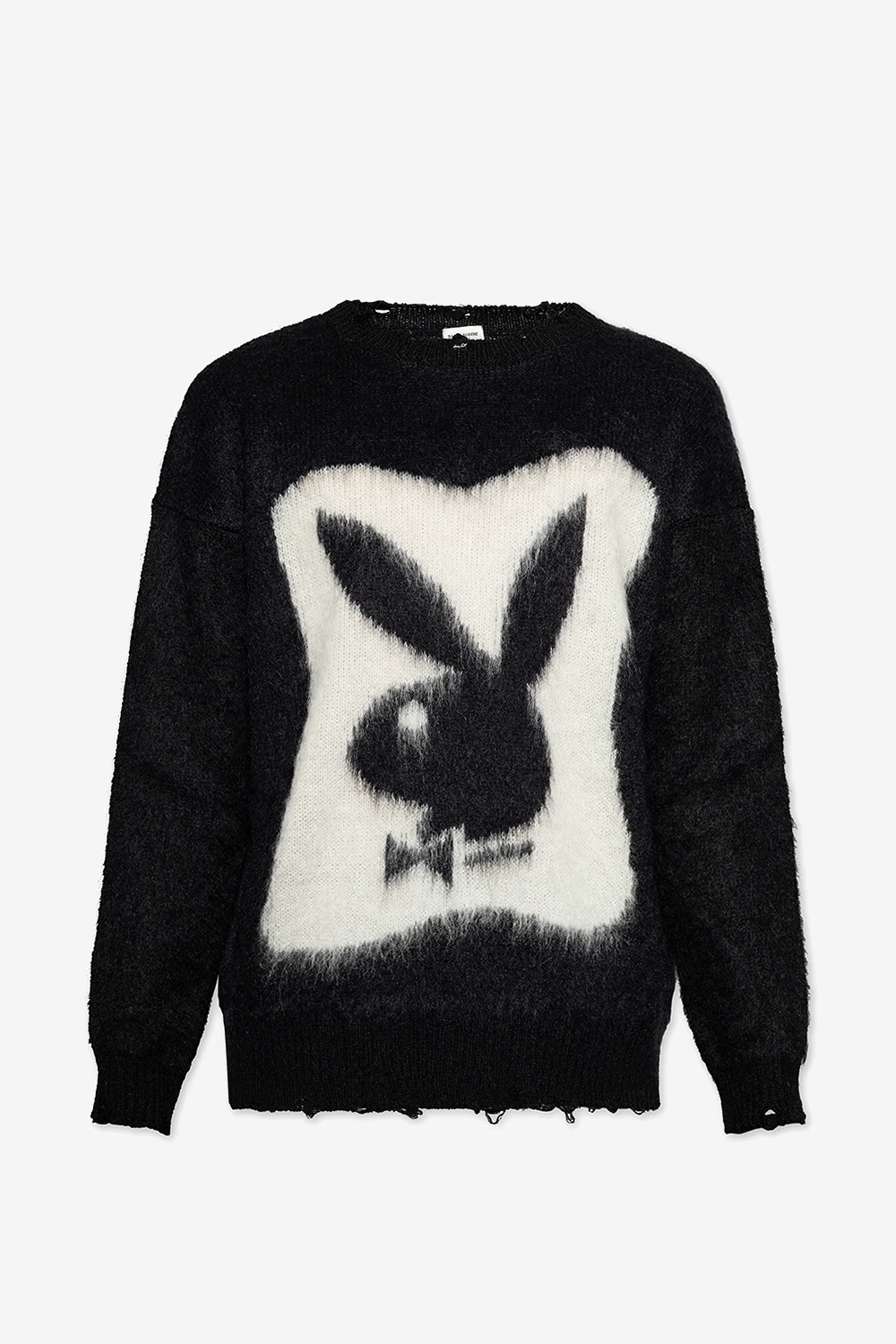 Sweter z wyszytym wzorem