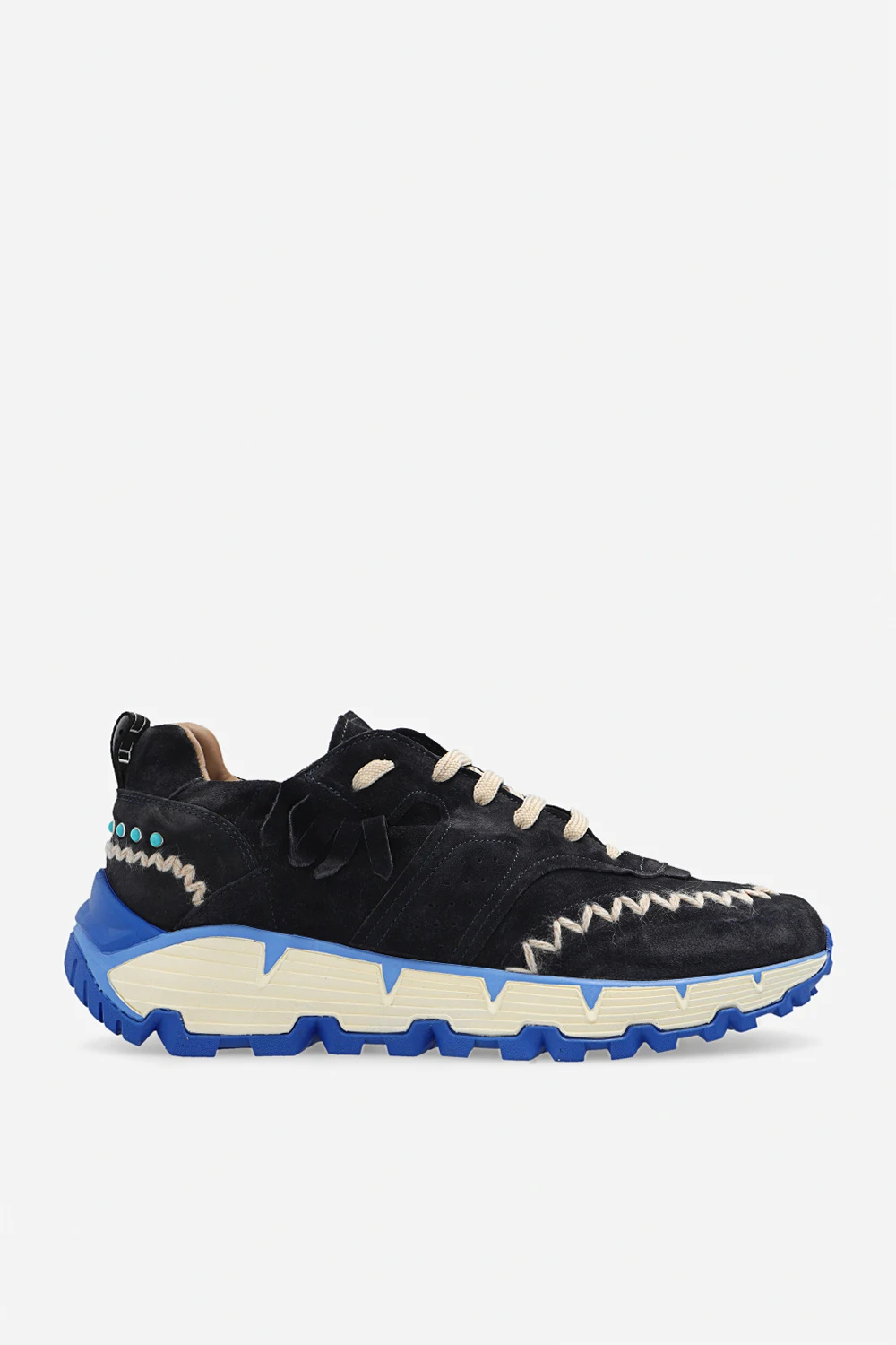 ‘Earthbeat’ sneaker