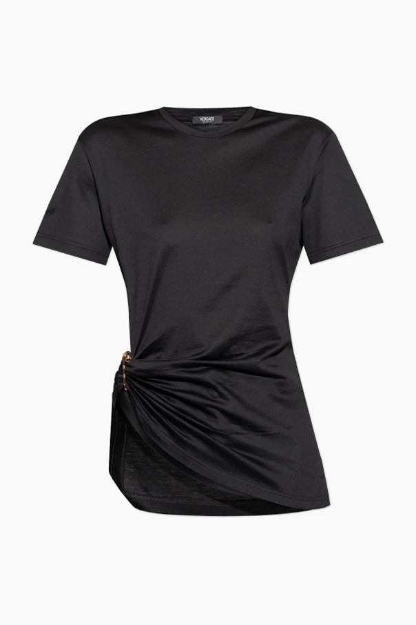 CZARNY T-shirt z dekoracyjną agrafką