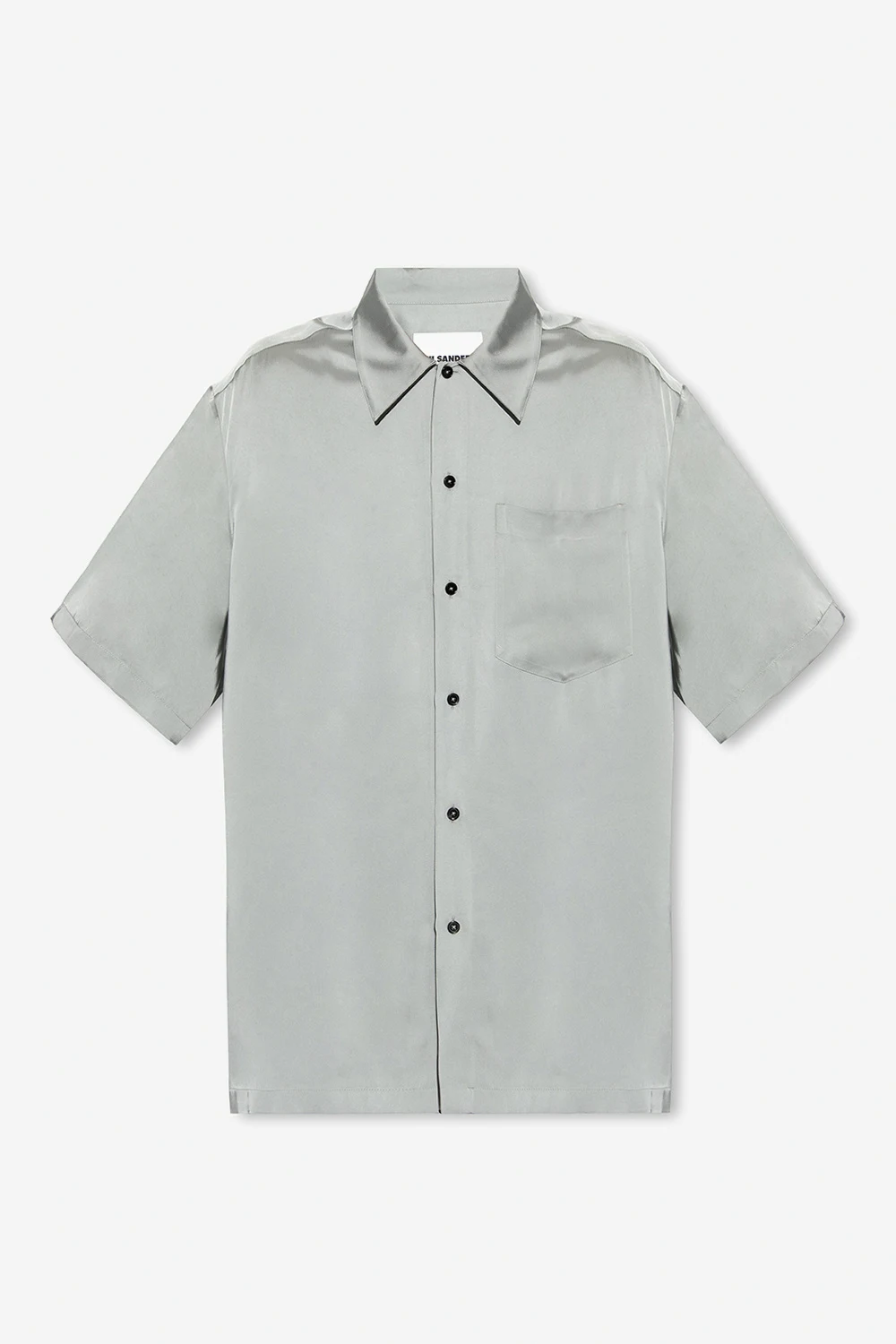 Shirt with short sleeves