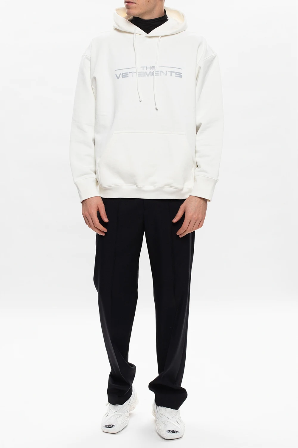 Hoodie with reflective logo