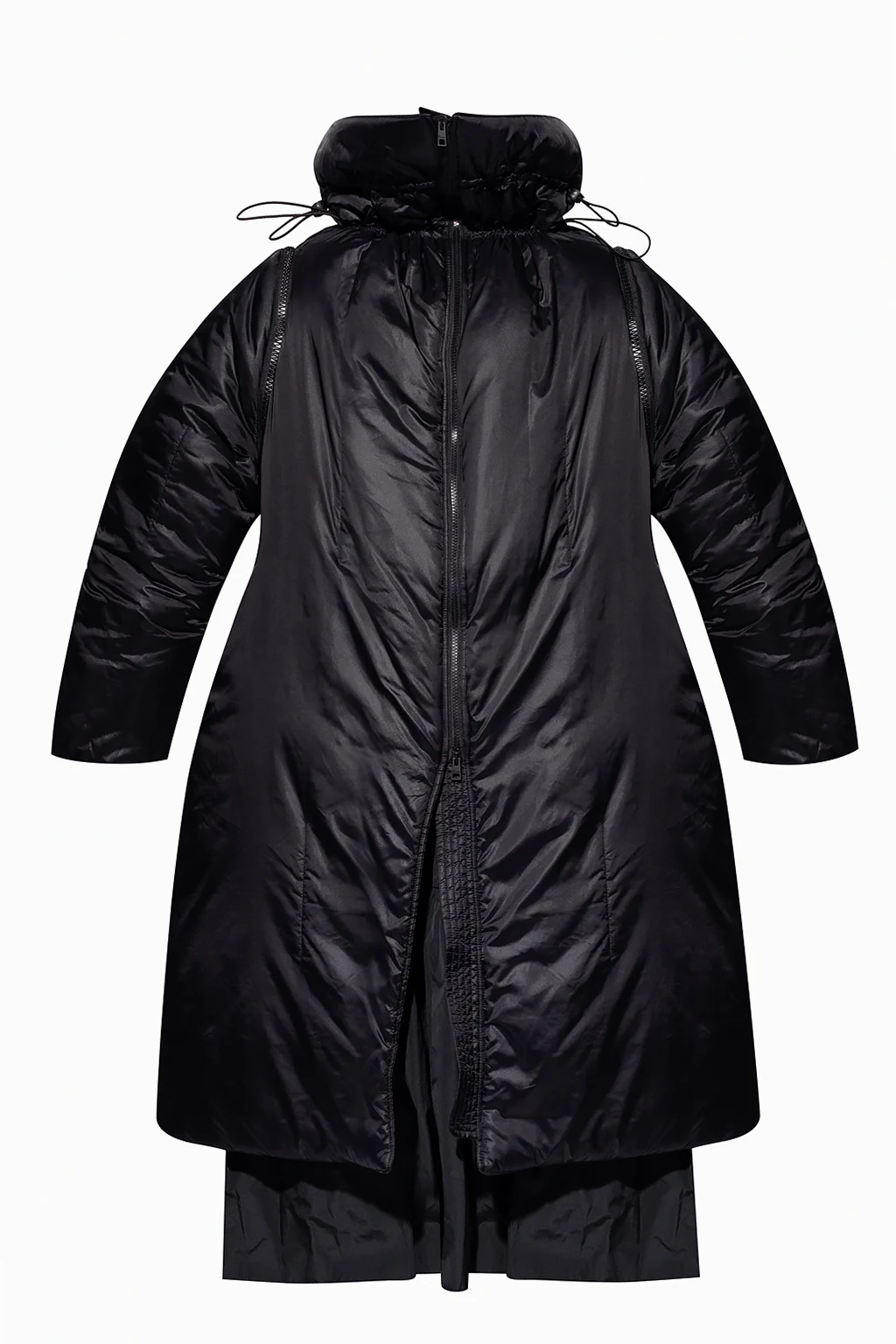 Coat with detachable sleeves