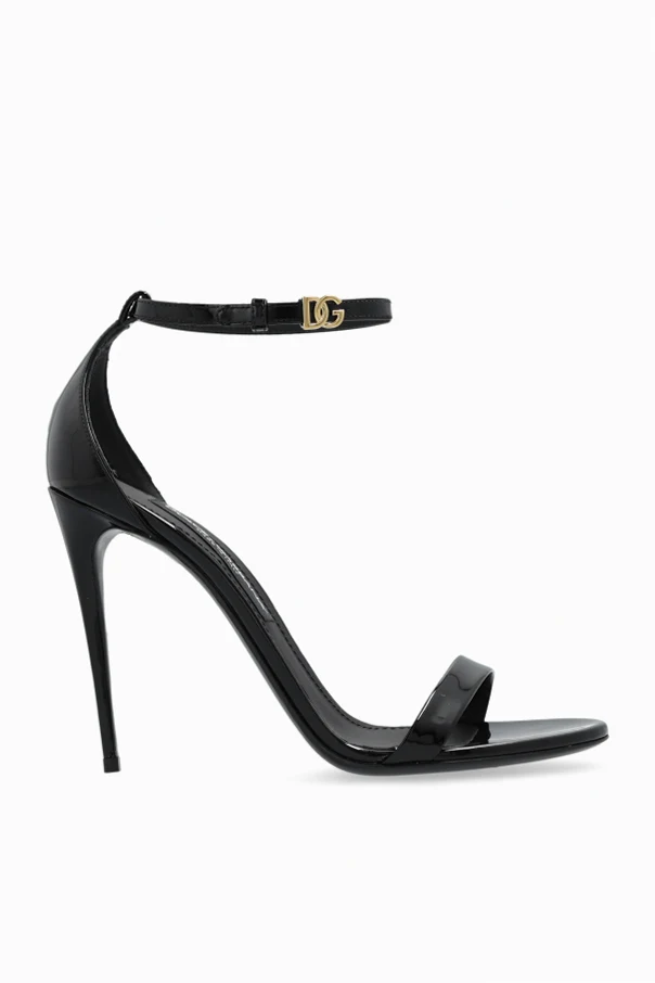 SCHWARZ ‘Keira’ glossy pumps