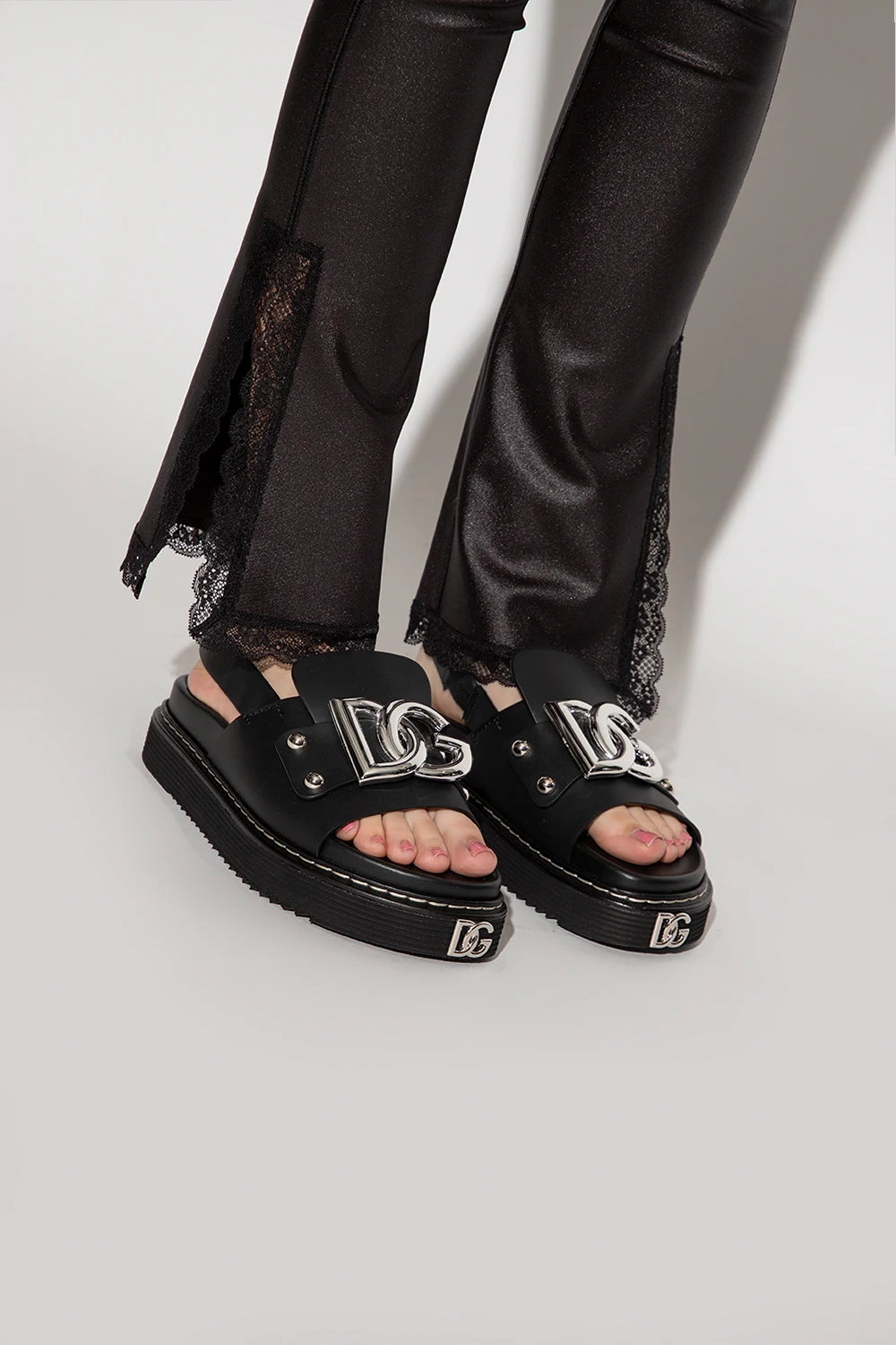 Sandals with logo