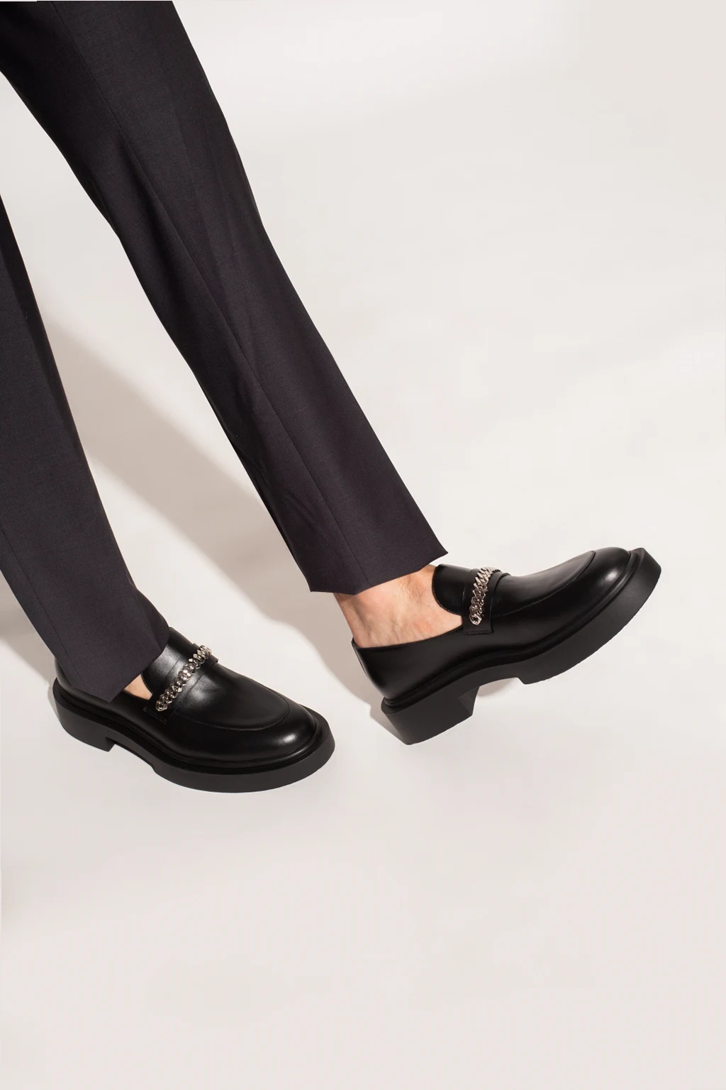 'Achille Chain' leather moccasins