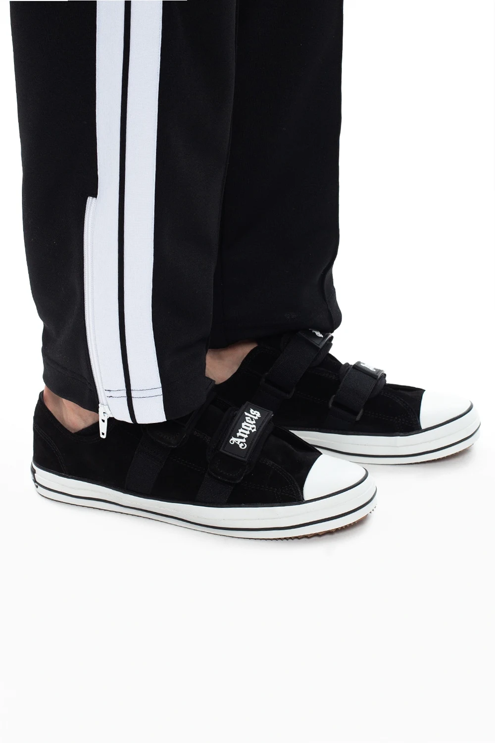 Logo sneakers
