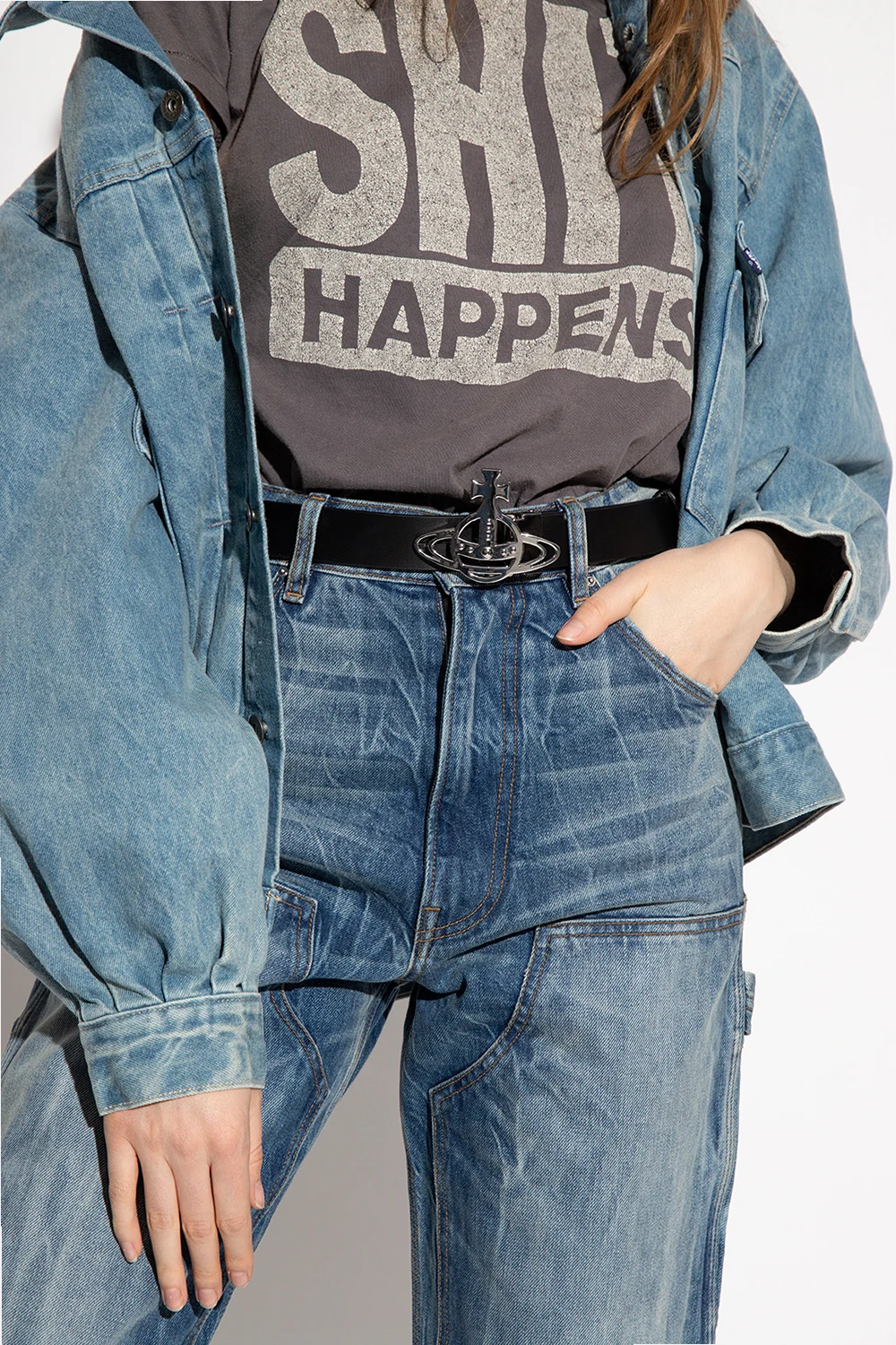 Leather belt with logo