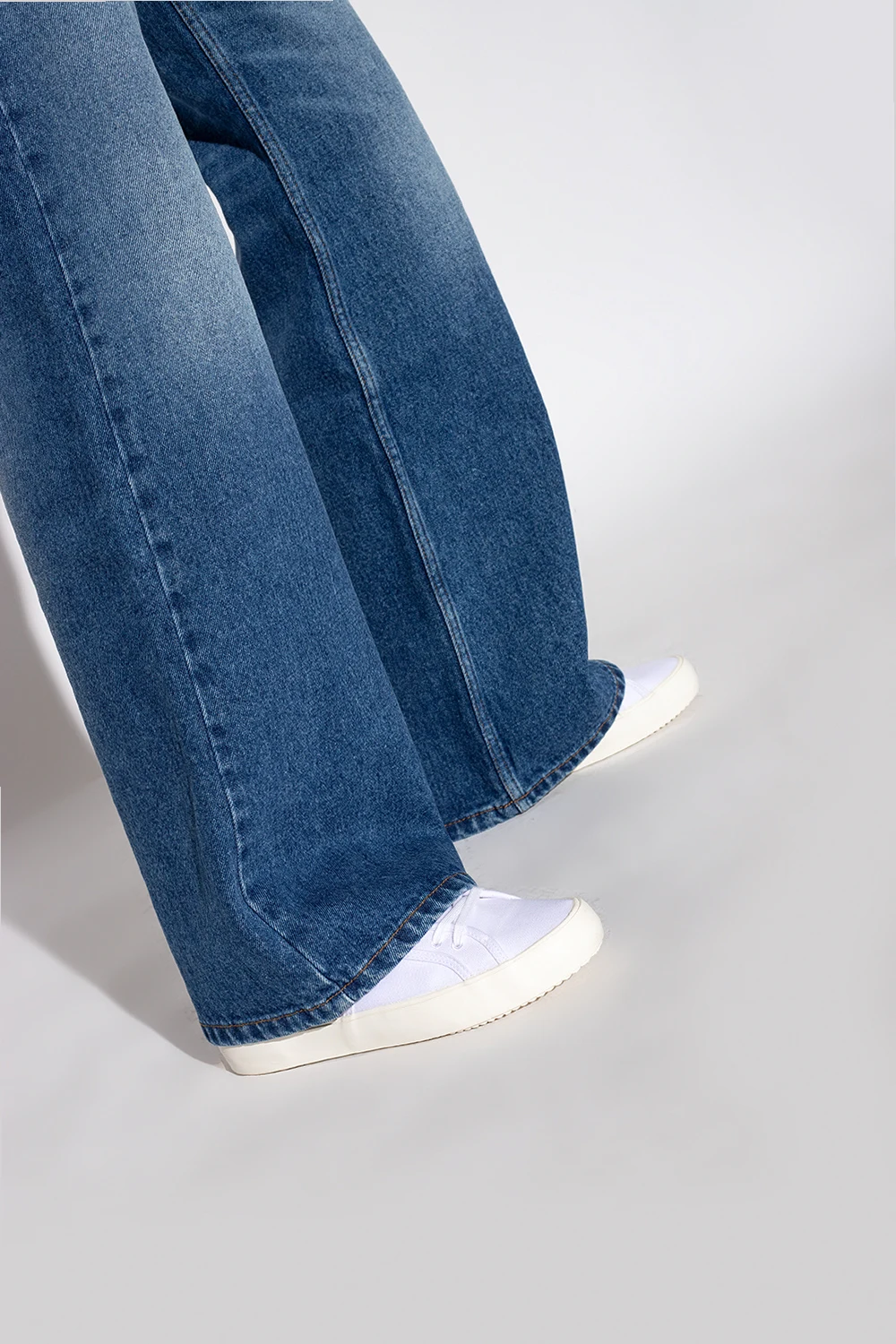 ‘Jane Birkin’ sneakers