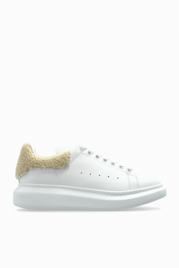 WEISS Sportschuhe mit pelzbesetztem Fersenriemen