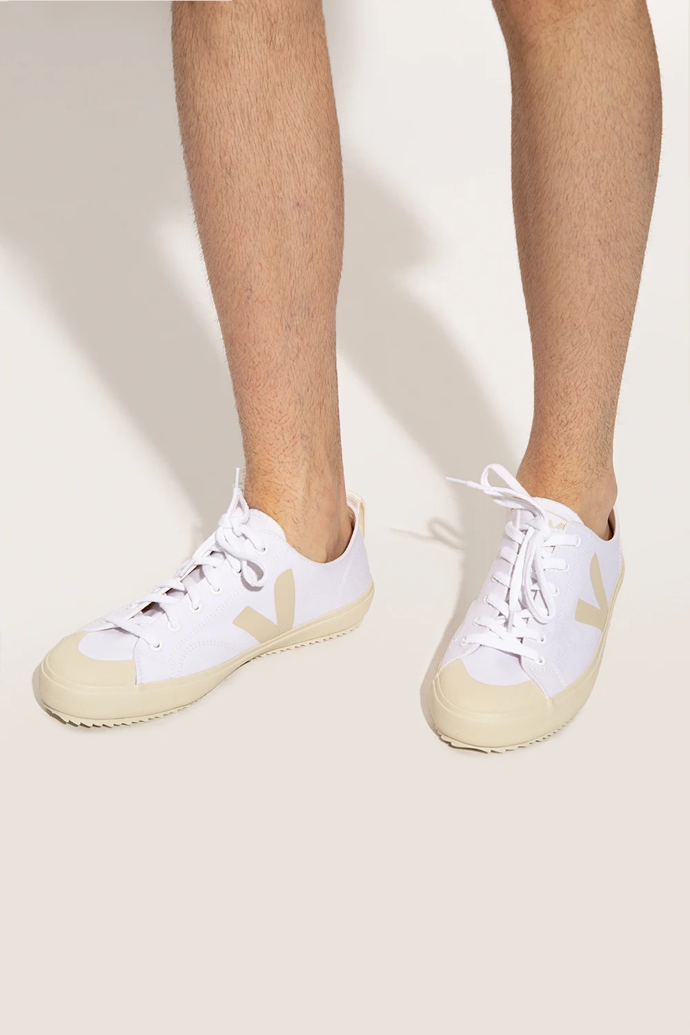‘Nova’ sneakers