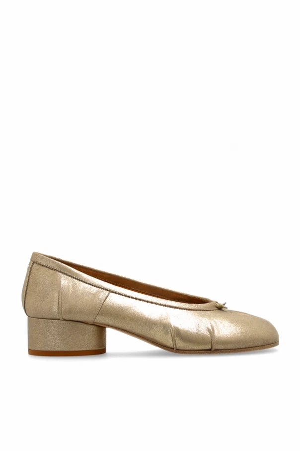 GOLD Heeled shoes with "tabi" cut-out