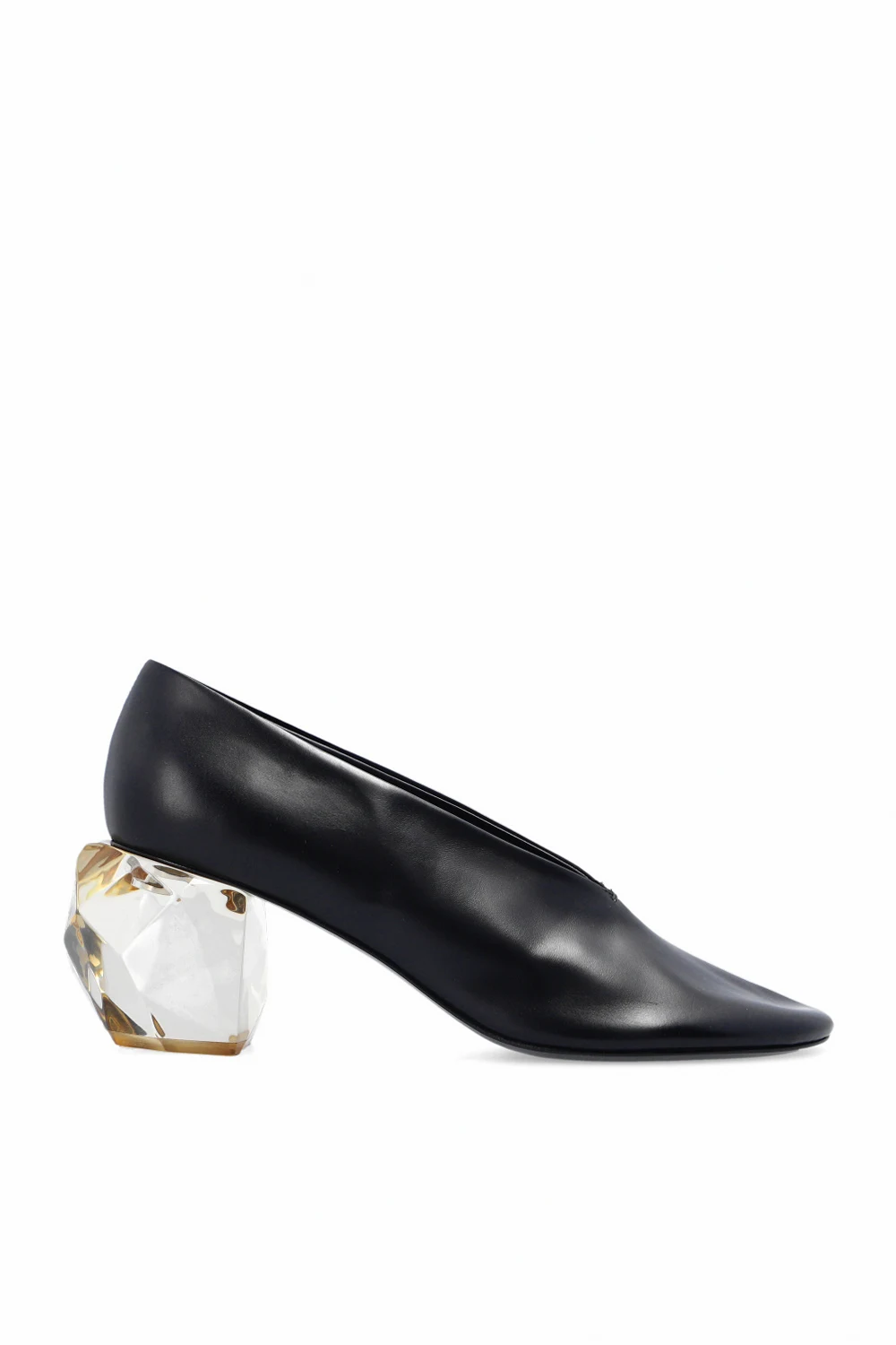 Leather pumps