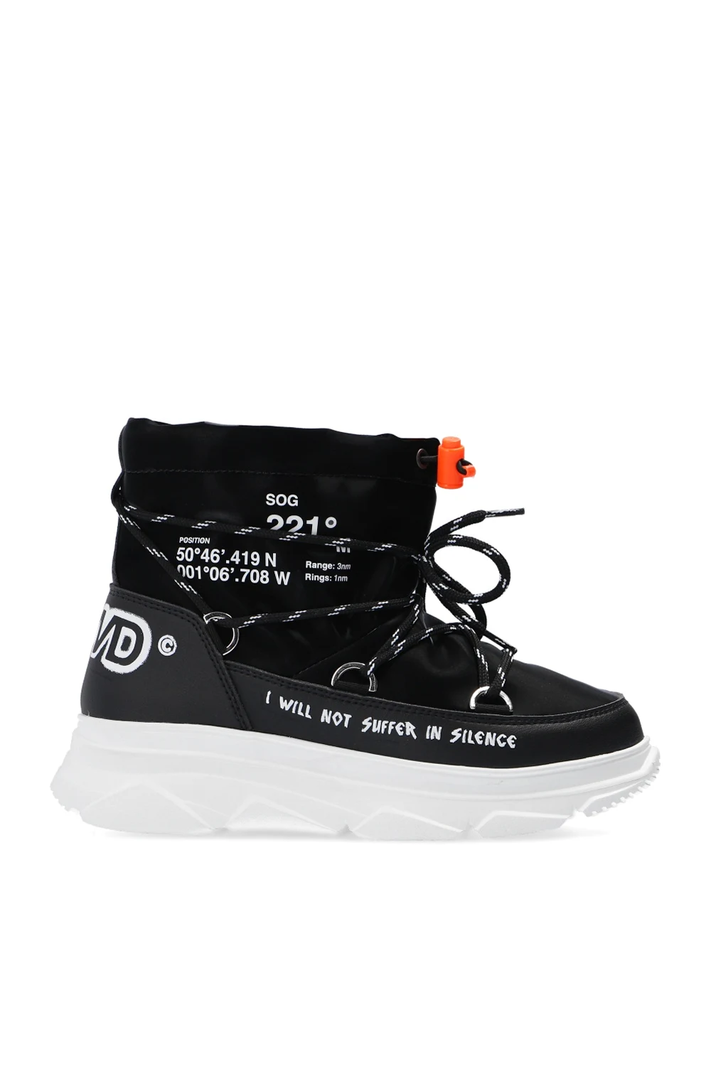 Logo snow boots